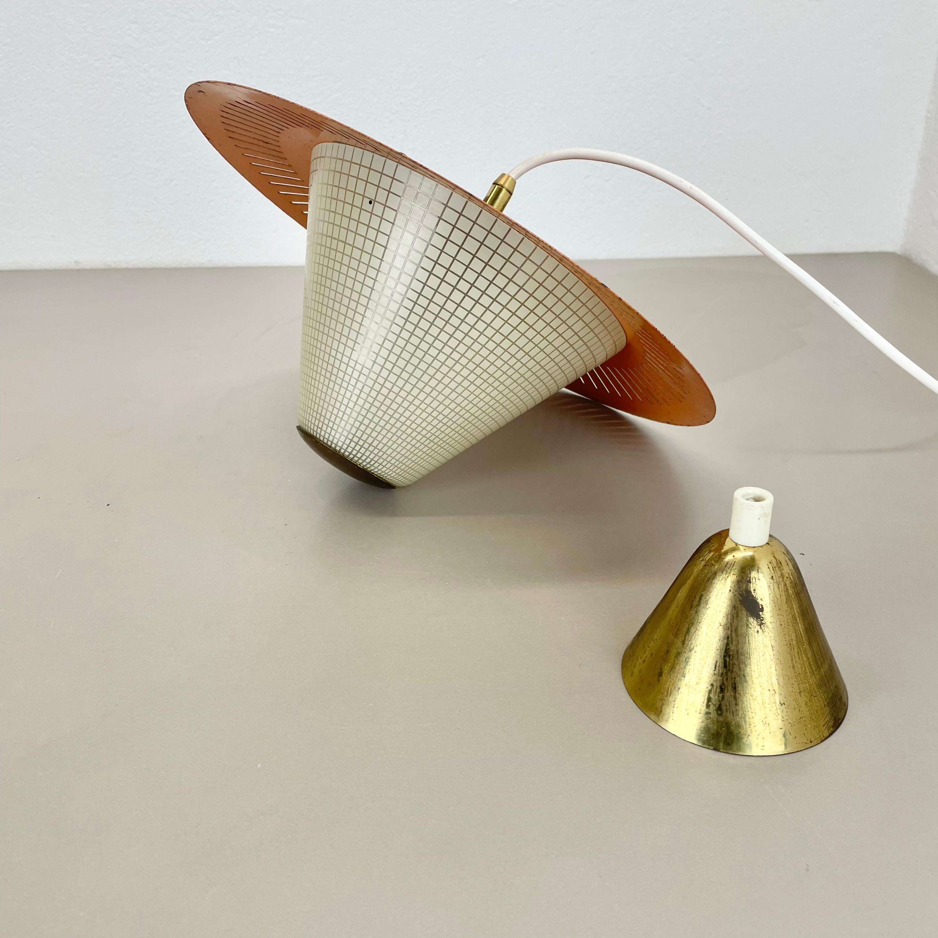 20th Century Midcentury minimalist Stilnovo Style Brass and Metal Hanging Light, Italy 1950 For Sale