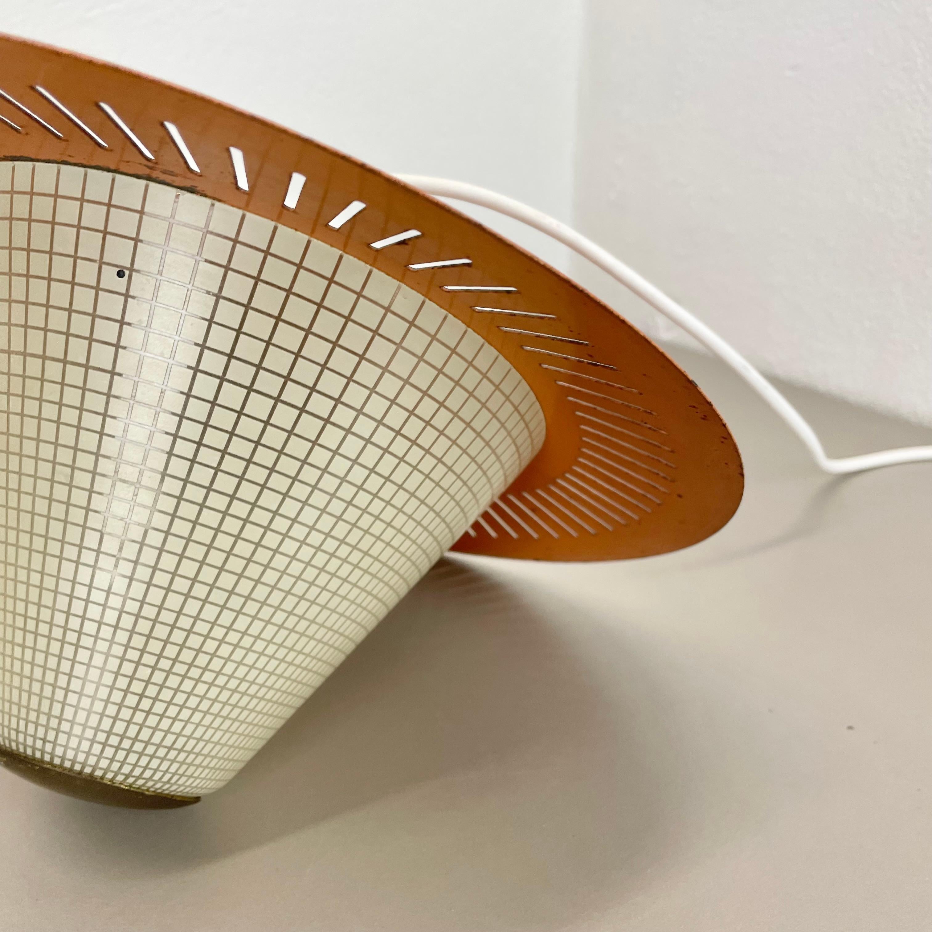 Midcentury minimalist Stilnovo Style Brass and Metal Hanging Light, Italy 1950 For Sale 3