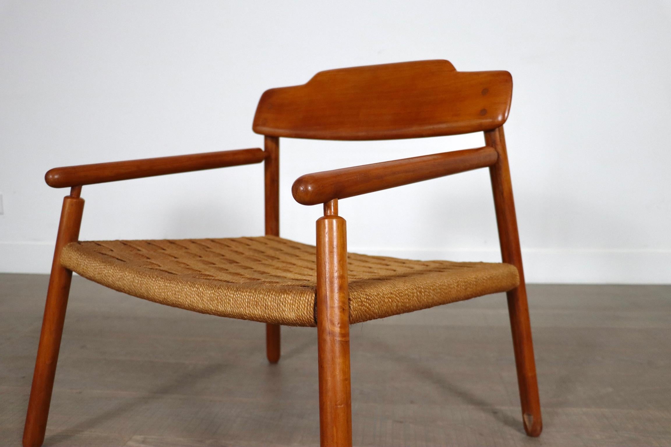 Midcentury Minimalistic Easy Chair In Oak And Papercord, Finland 1950s For Sale 7