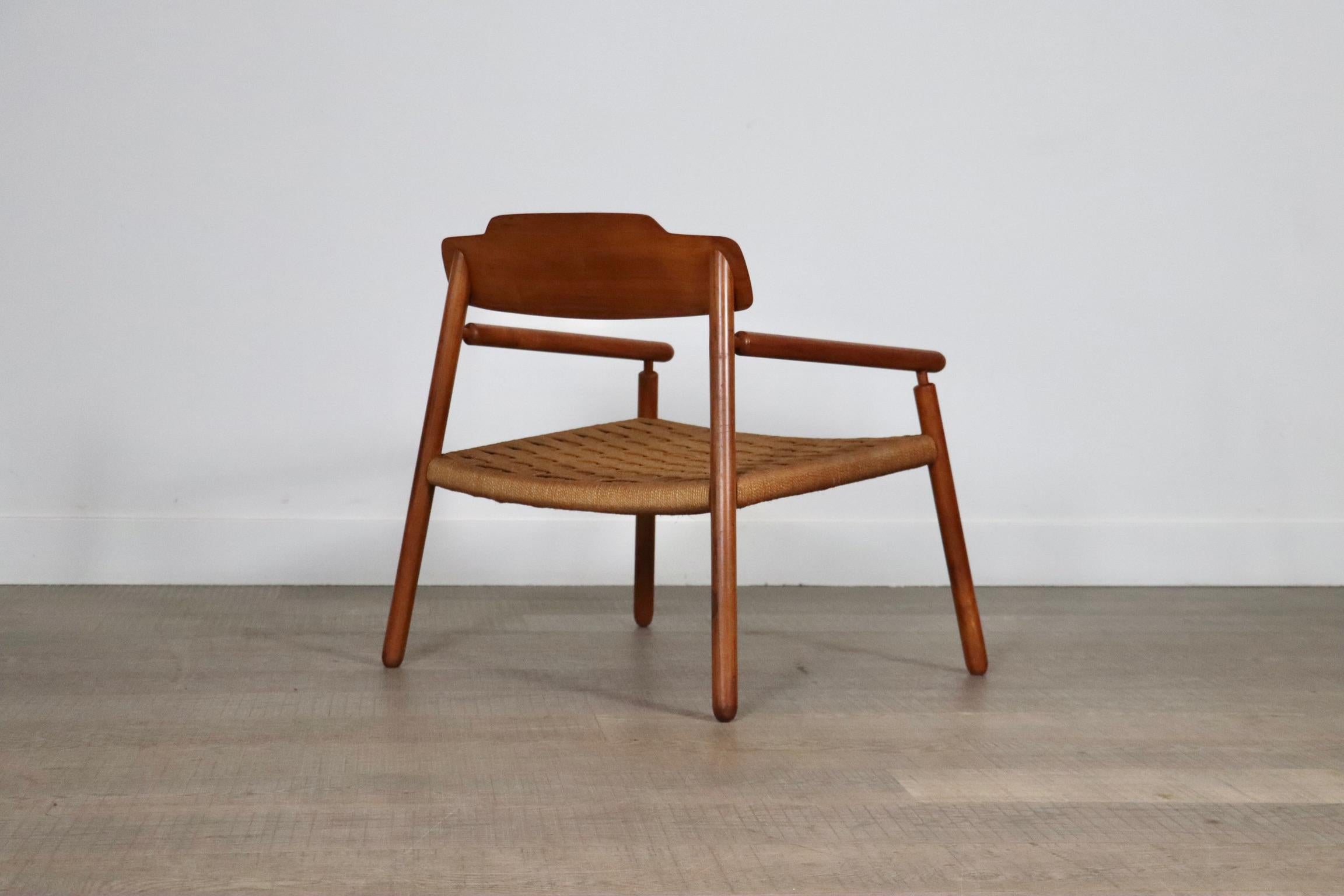 Midcentury Minimalistic Easy Chair In Oak And Papercord, Finland 1950s For Sale 3