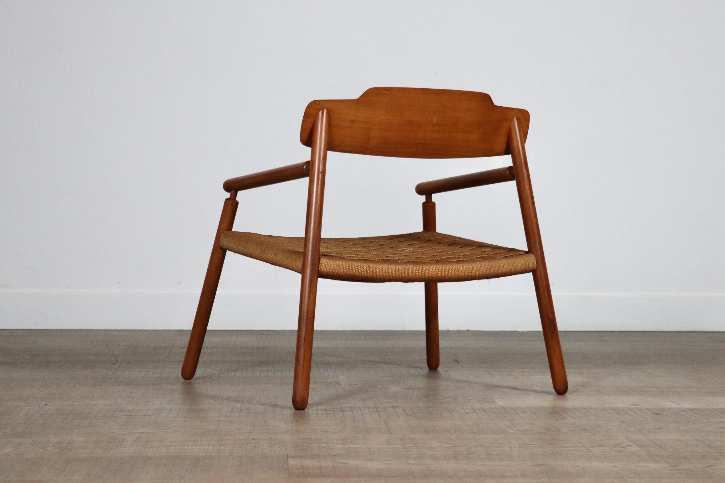 Midcentury Minimalistic Easy Chair In Oak And Papercord, Finland 1950s For Sale 4
