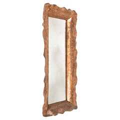 Espejo de mediados de siglo en cobre martillado de Angelo Bragalini, Italia Años 60