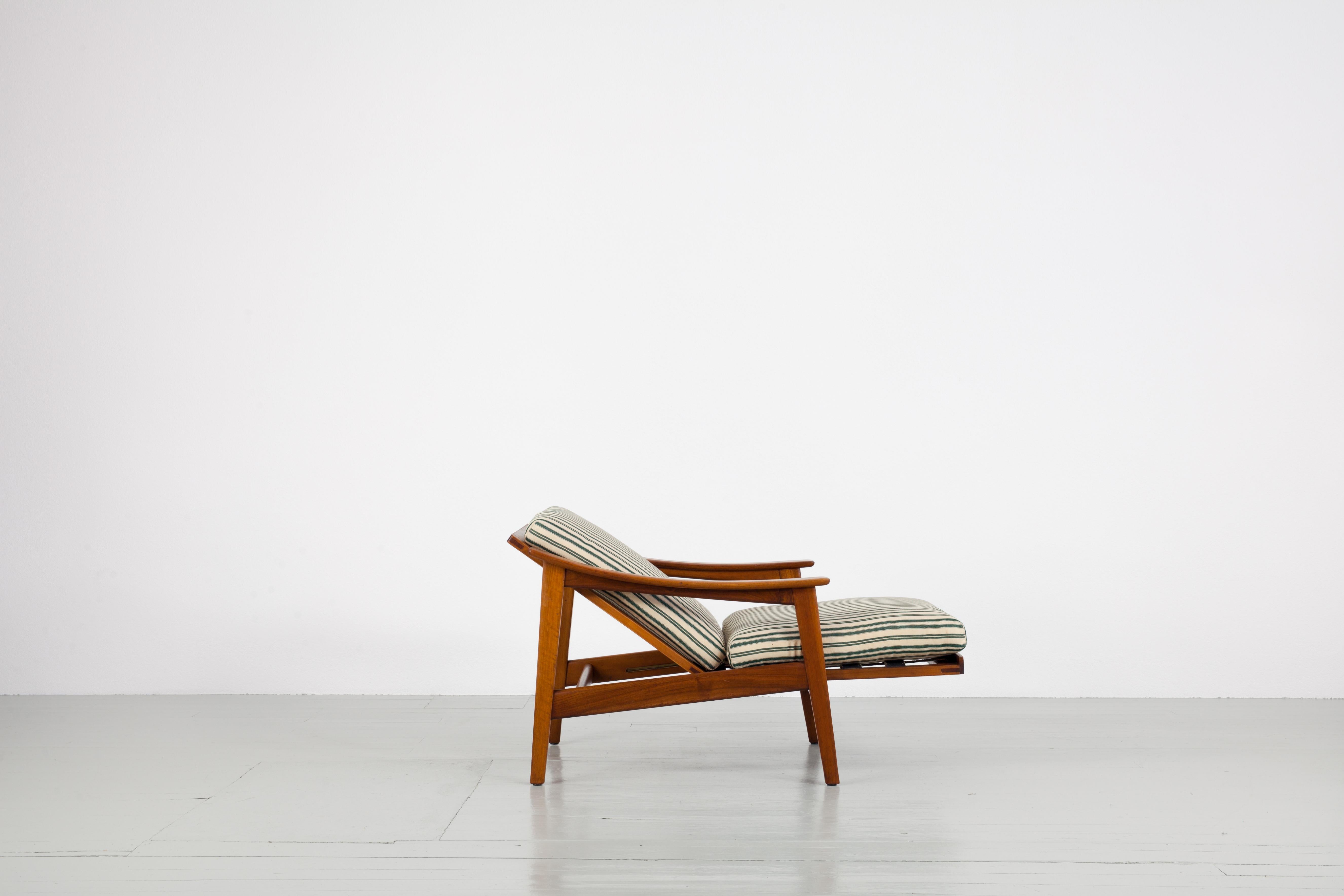 Midcentury Model 660 Armchair by Cassina In Good Condition In Wolfurt, AT