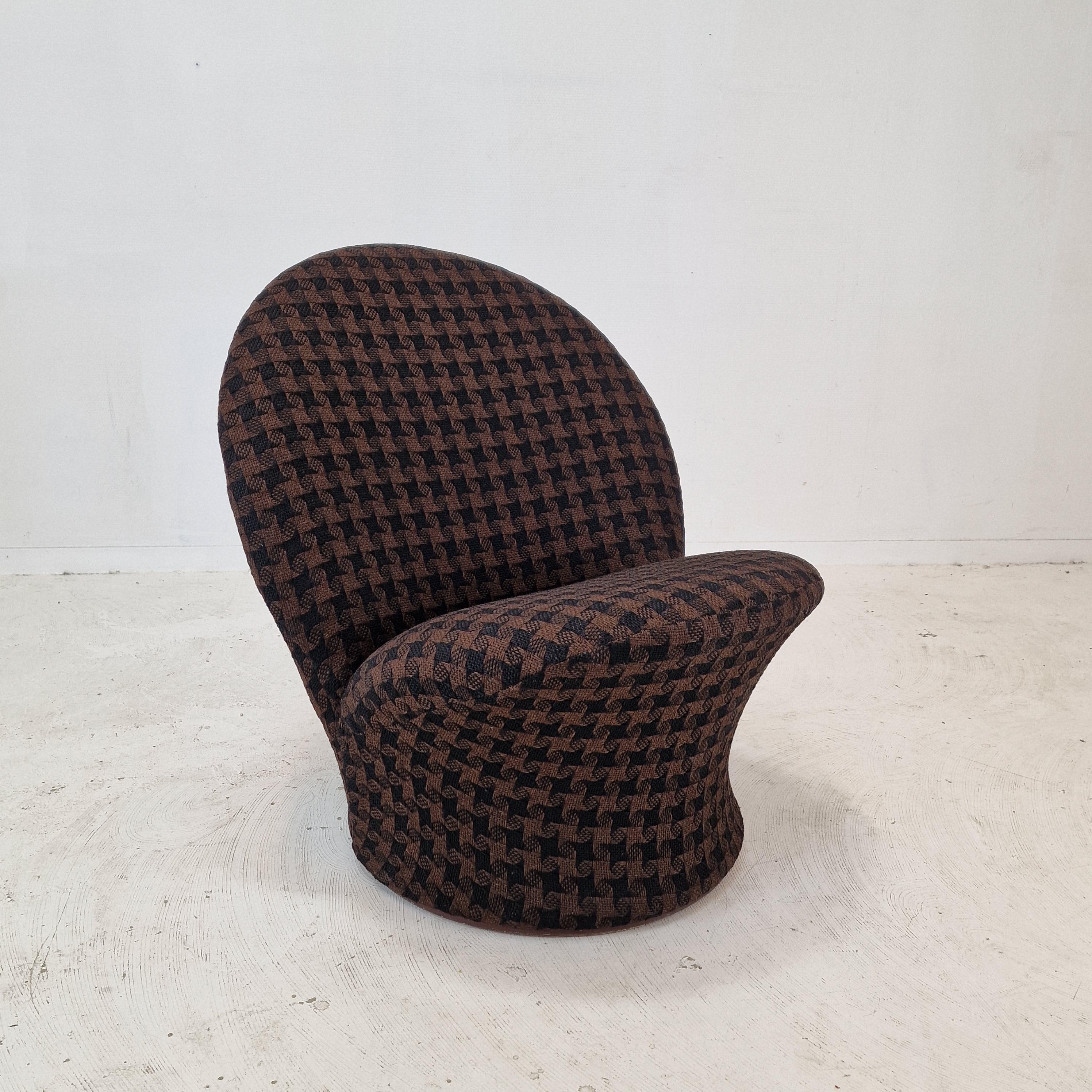 Mid-Century Modern Midcentury Model F572 Chair by Pierre Paulin for Artifort, 1967 For Sale