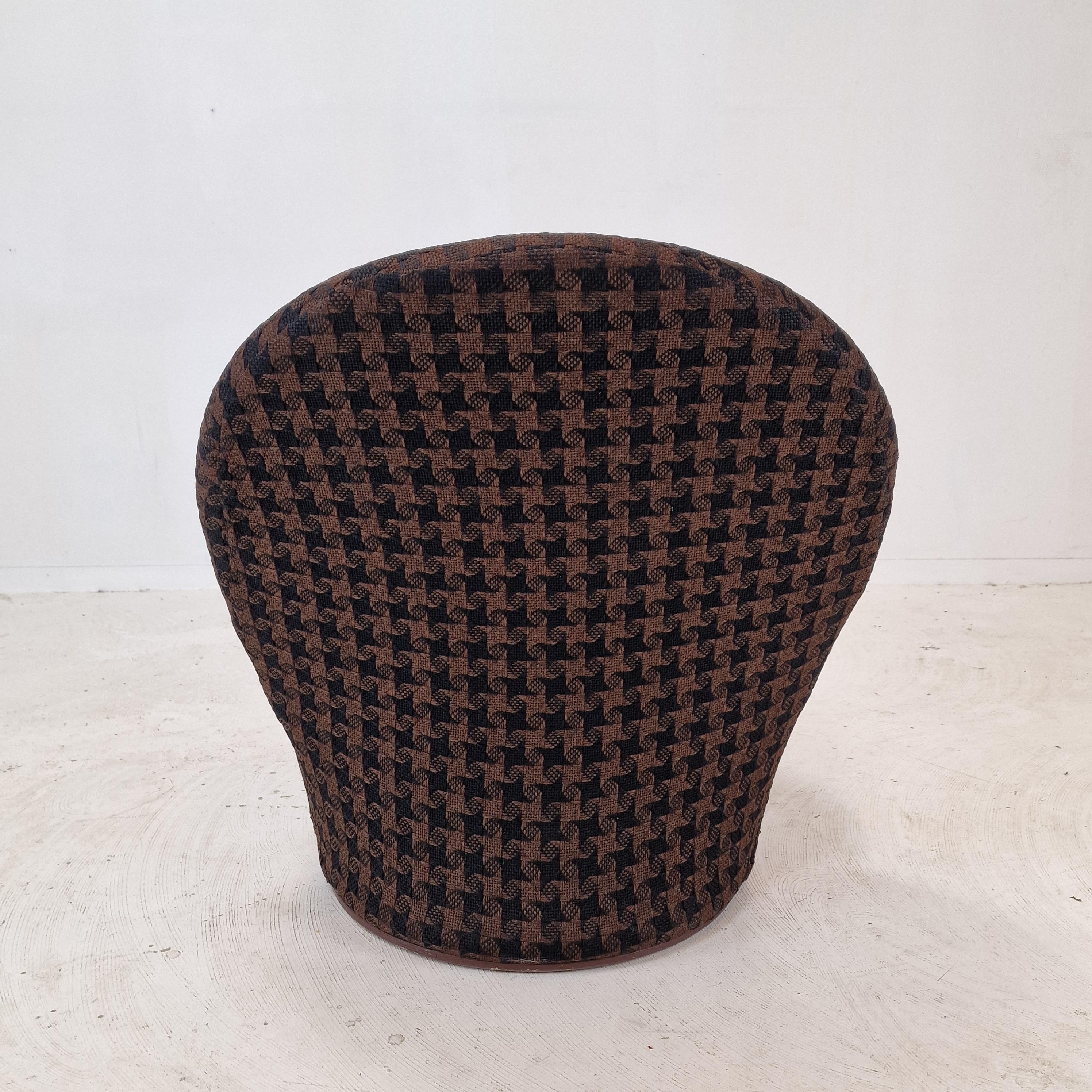 Fabric Midcentury Model F572 Chair by Pierre Paulin for Artifort, 1967 For Sale