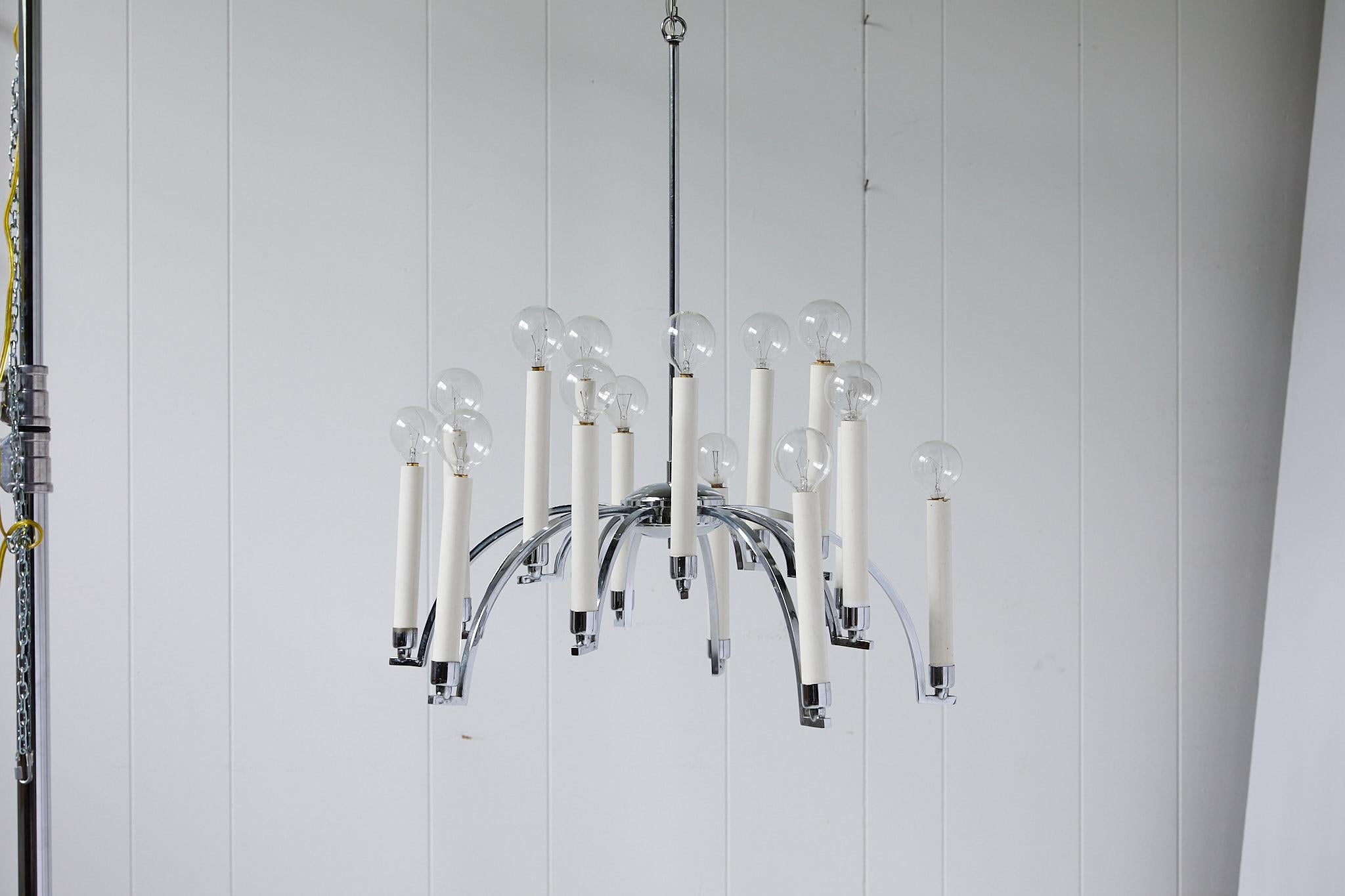 Midcentury Modern 14-Arm Chrome Chandelier by Lightolier For Sale 13