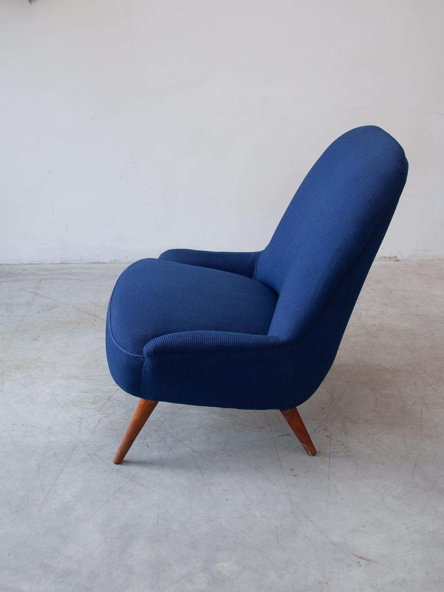 Danish Midcentury Modern 1950s Blue Fabric, Lounge Arm Chair, Scandinavian Design For Sale