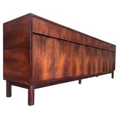 Crédence 7,8" moderne du milieu du siècle en bois dur, Celina Decoracoes, années 1960, Brésil