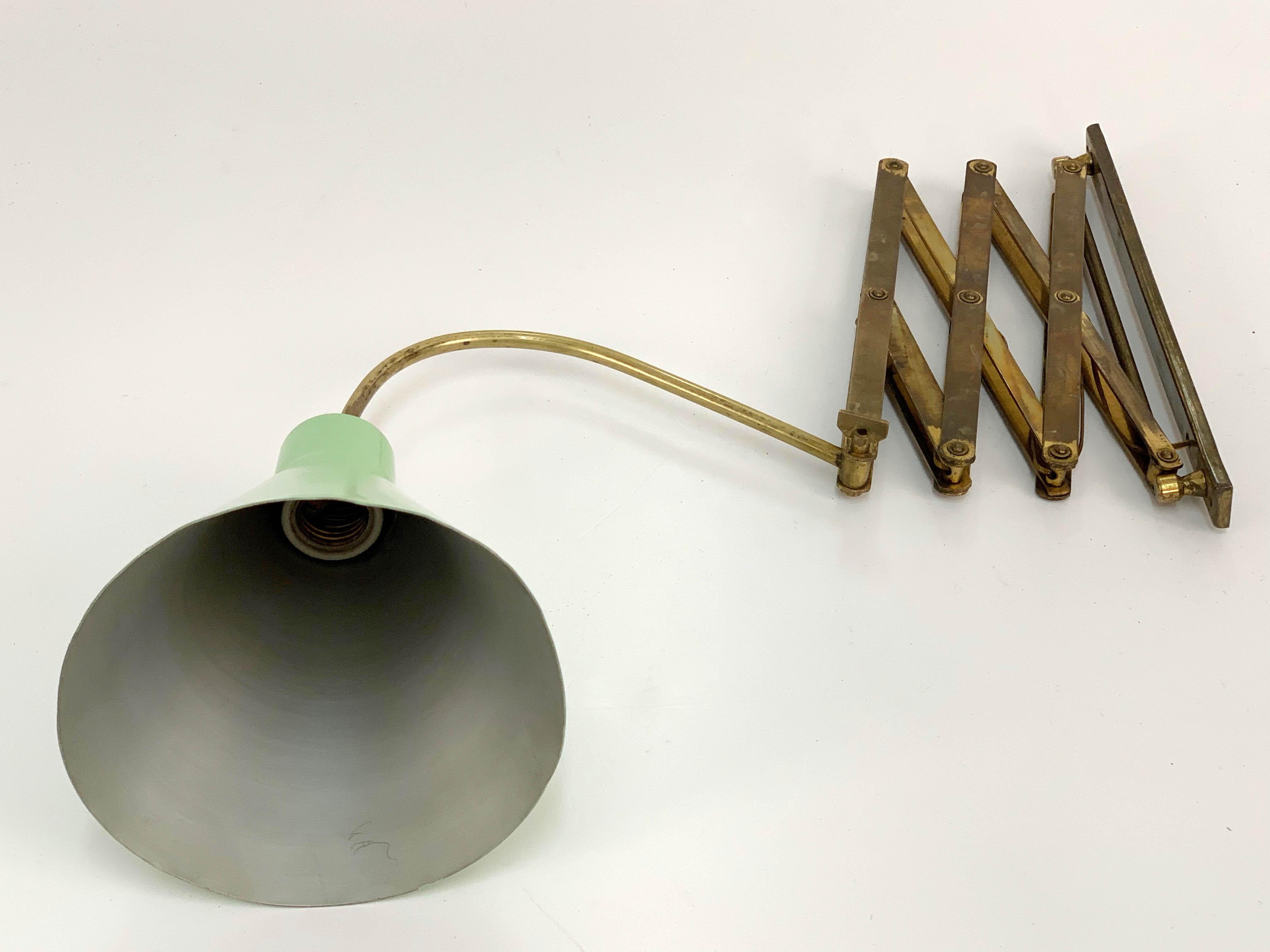Mid-Century Modern Aluminium and Brass Scissor Extendable Sconce, Italy, 1950s 10