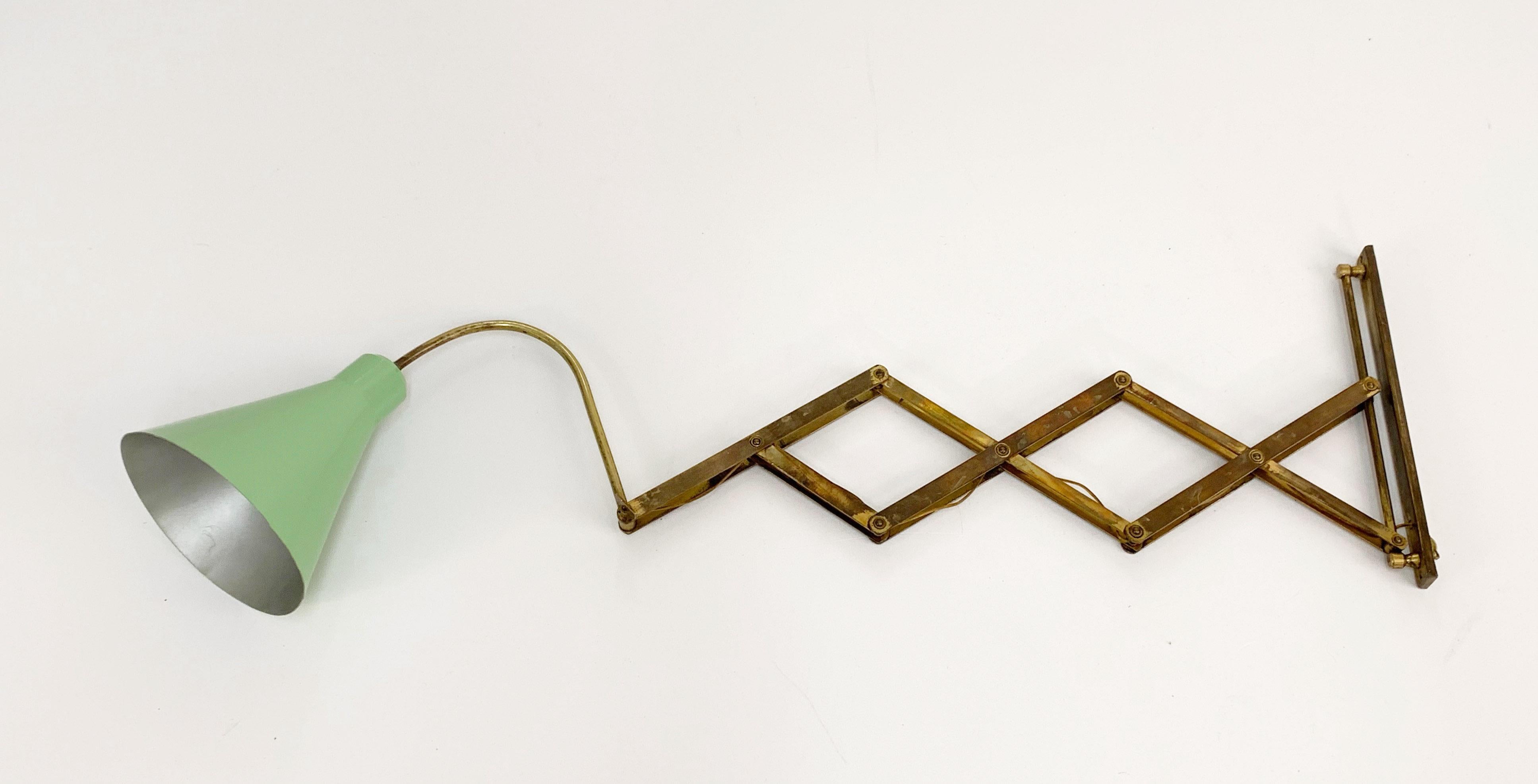 Mid-Century Modern Aluminium and Brass Scissor Extendable Sconce, Italy, 1950s 3