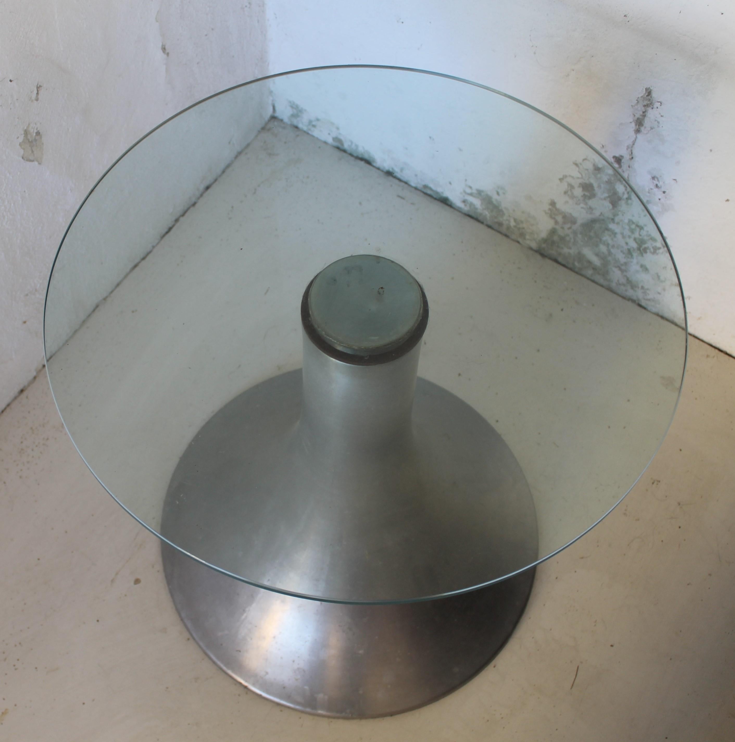 Aluminum MidCentury Modern aluminium and glass small side Table, Italy 70s For Sale