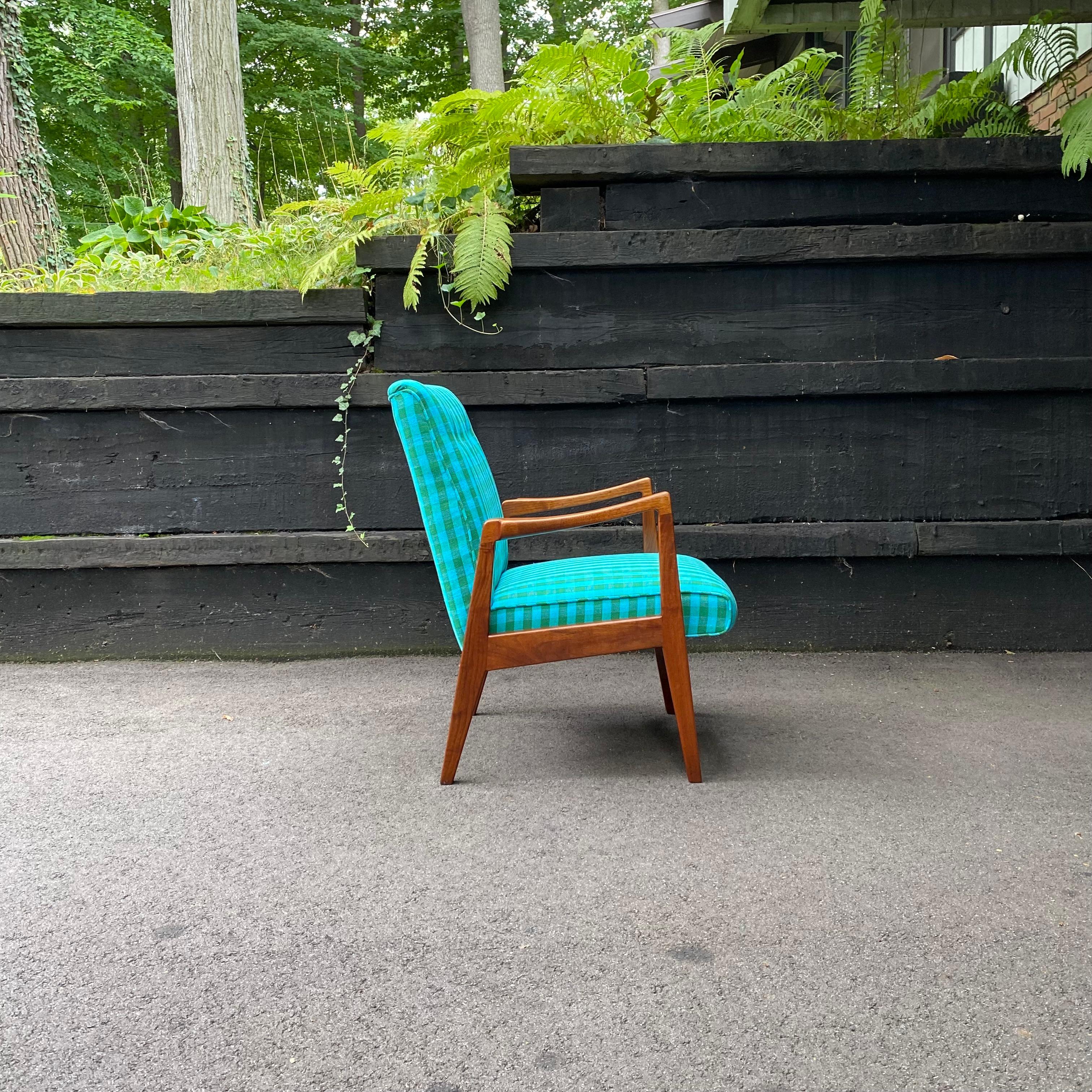 Midcentury Modern Arden Riddle Studio Craft solid Walnut Lounge Chair, ca. 1960 3
