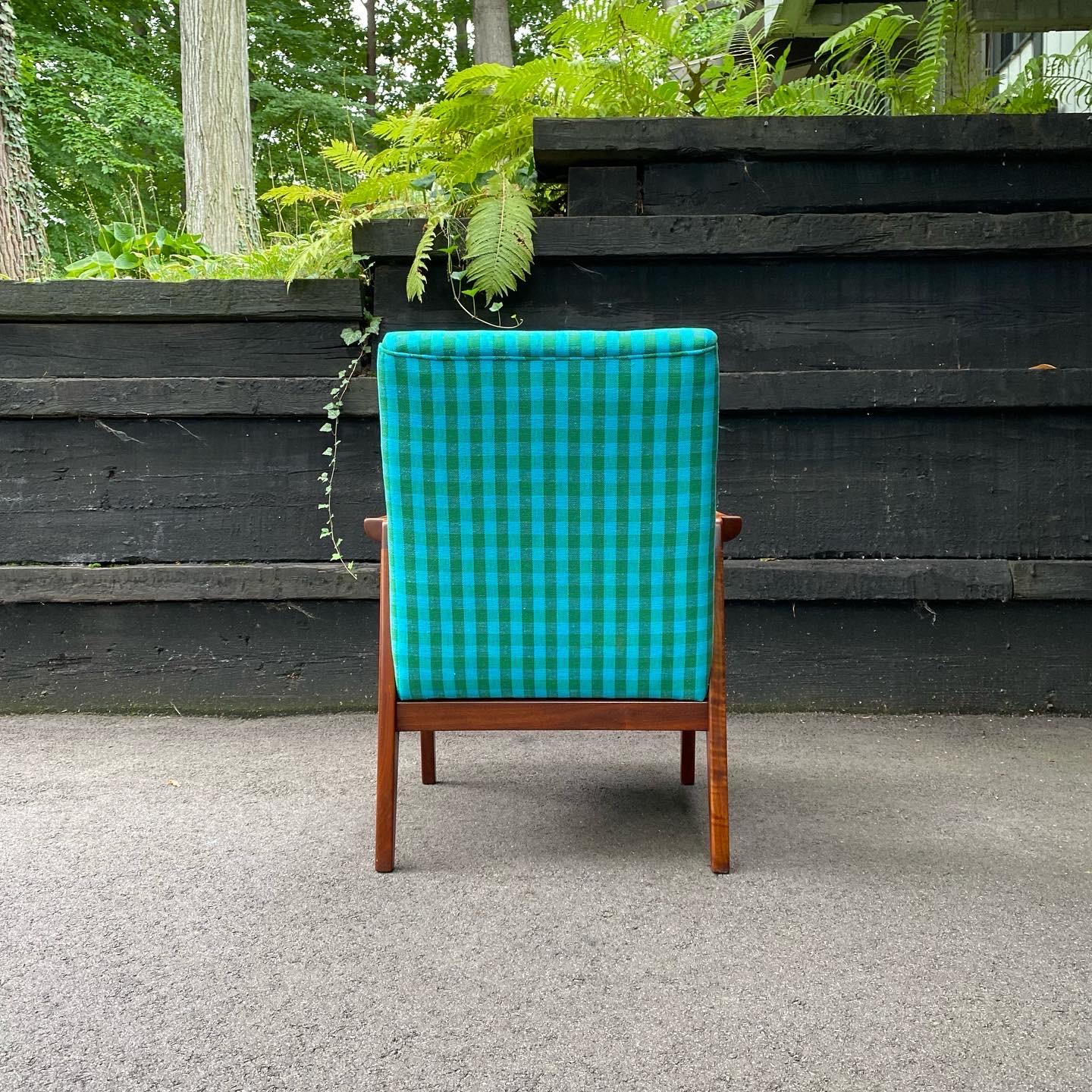 Mid-Century Modern Midcentury Modern Arden Riddle Studio Craft solid Walnut Lounge Chair, ca. 1960