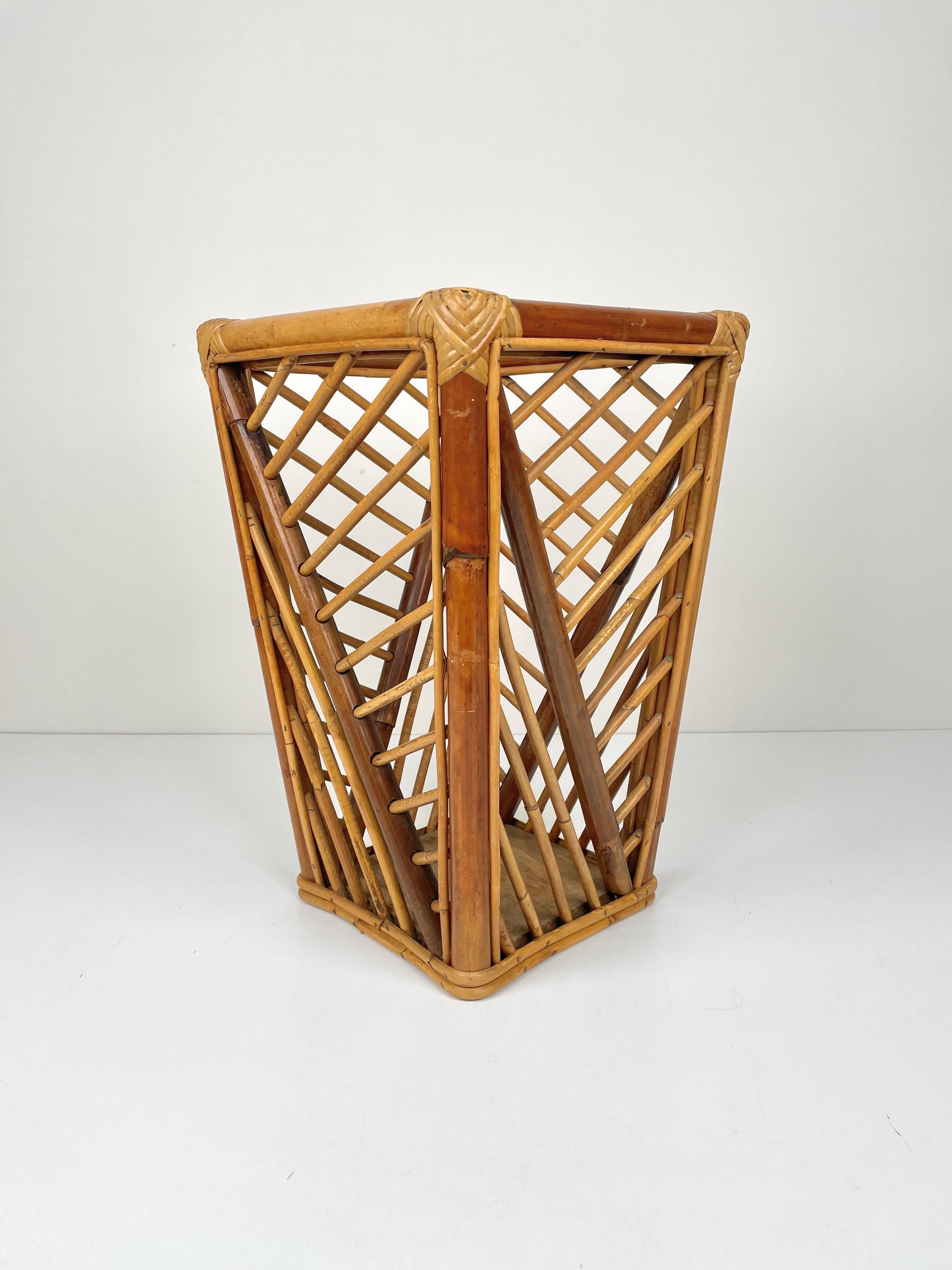Mid-Century Modern Bamboo and Rattan Umbrella Stand, Italy, 1960s For Sale 2