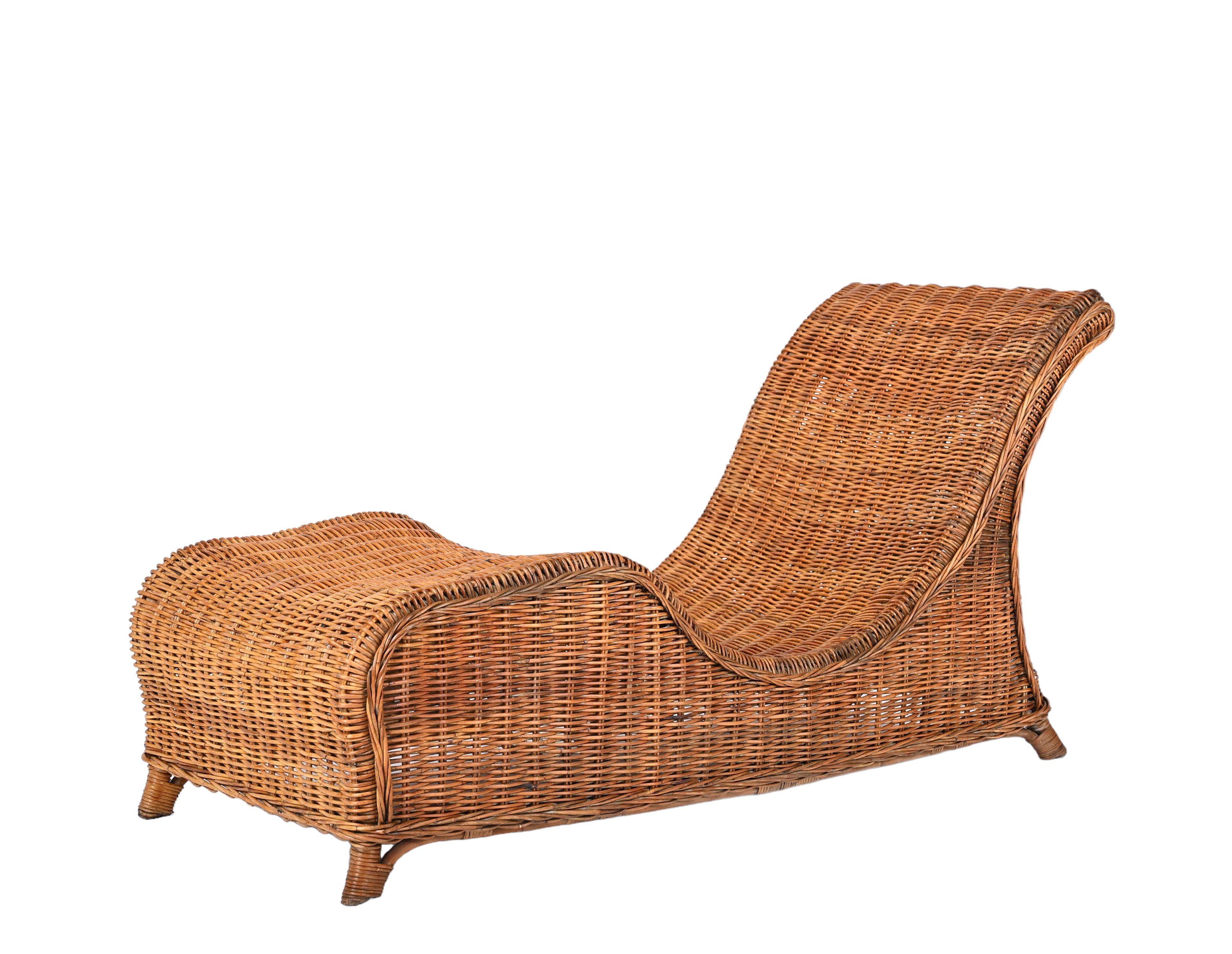 Midcentury Modern Bamboo and Wicker Italian Chaise Longue, 1960s For Sale 5