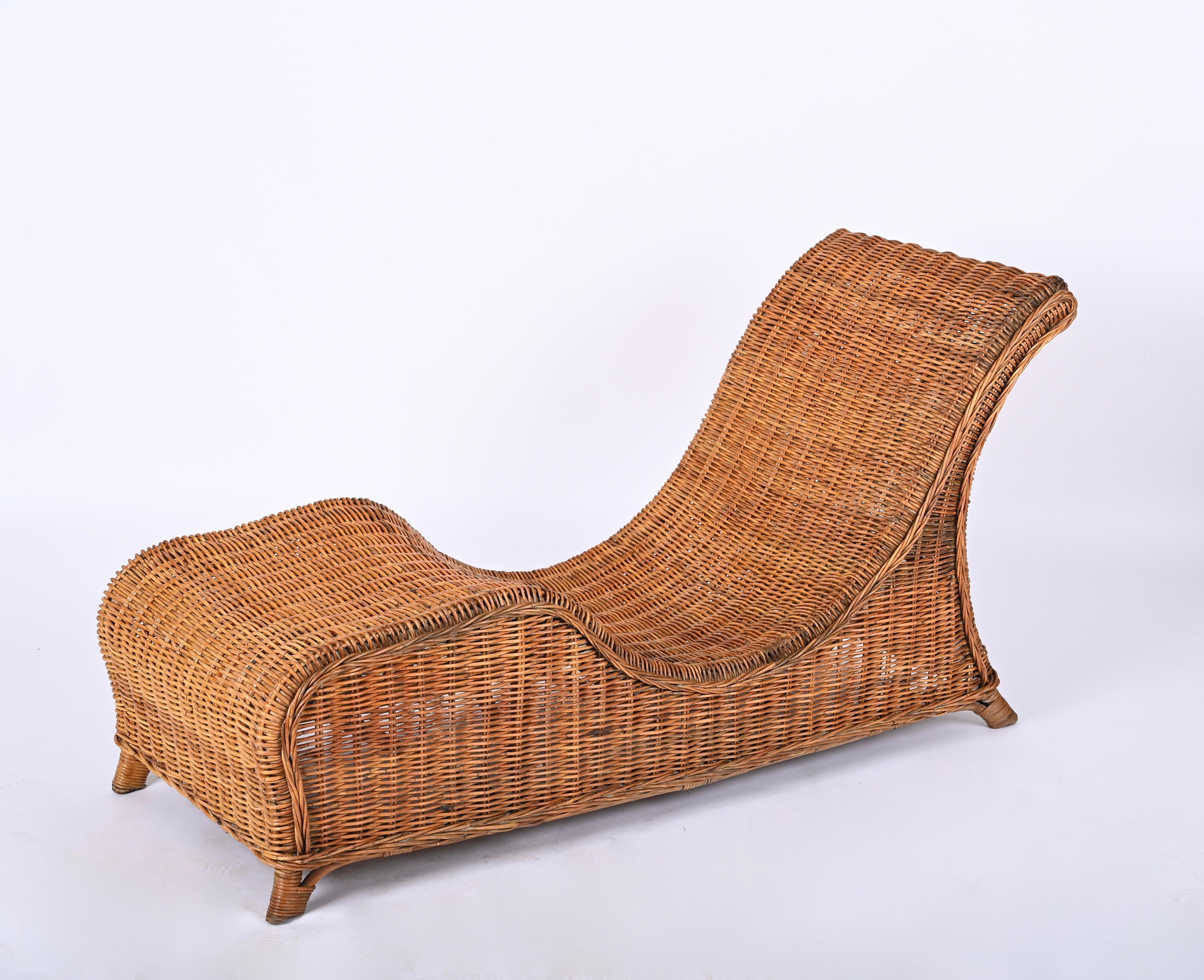 Midcentury Modern Bamboo and Wicker Italian Chaise Longue, 1960s For Sale 6