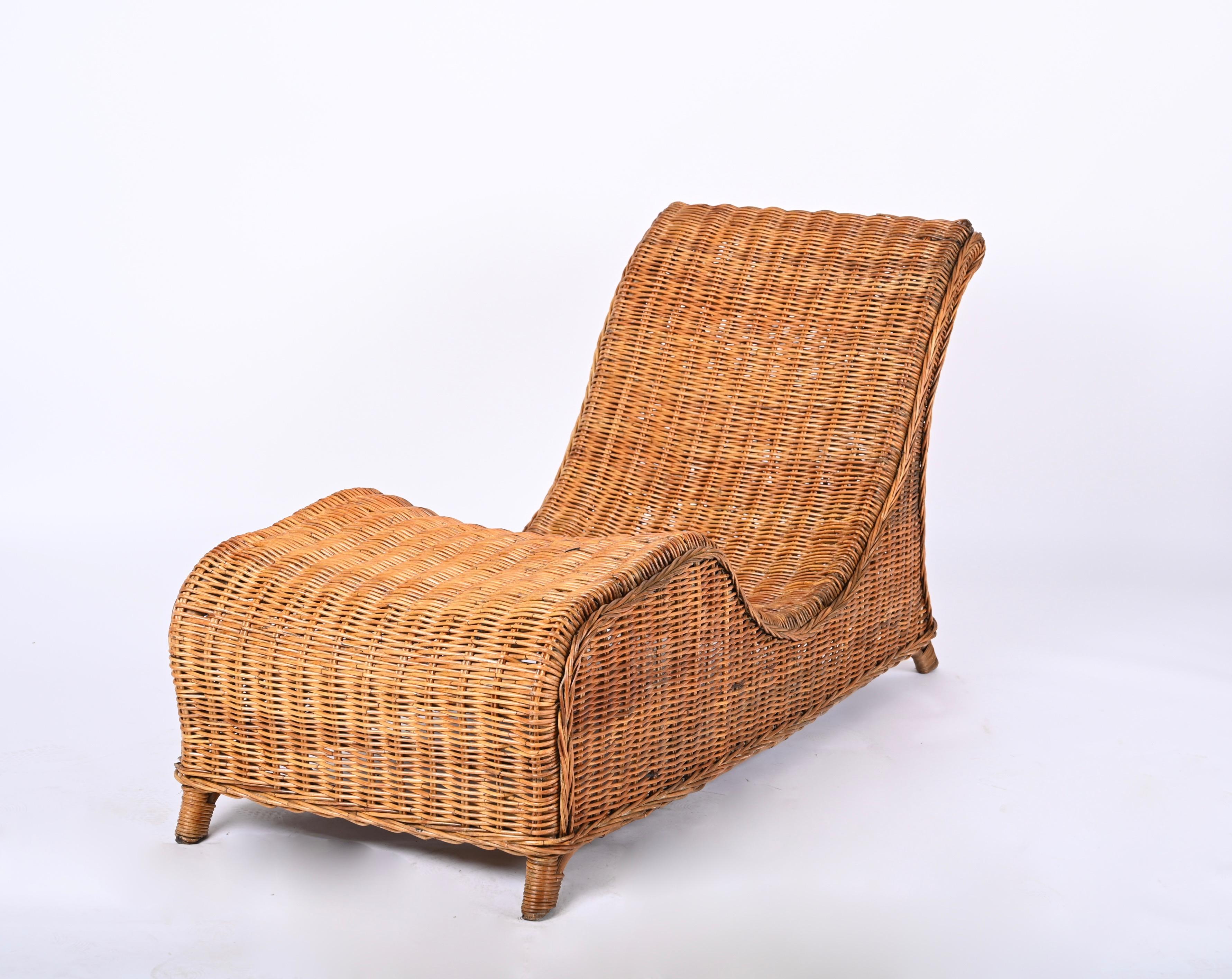 Mid-Century Modern Midcentury Modern Bamboo and Wicker Italian Chaise Longue, 1960s For Sale