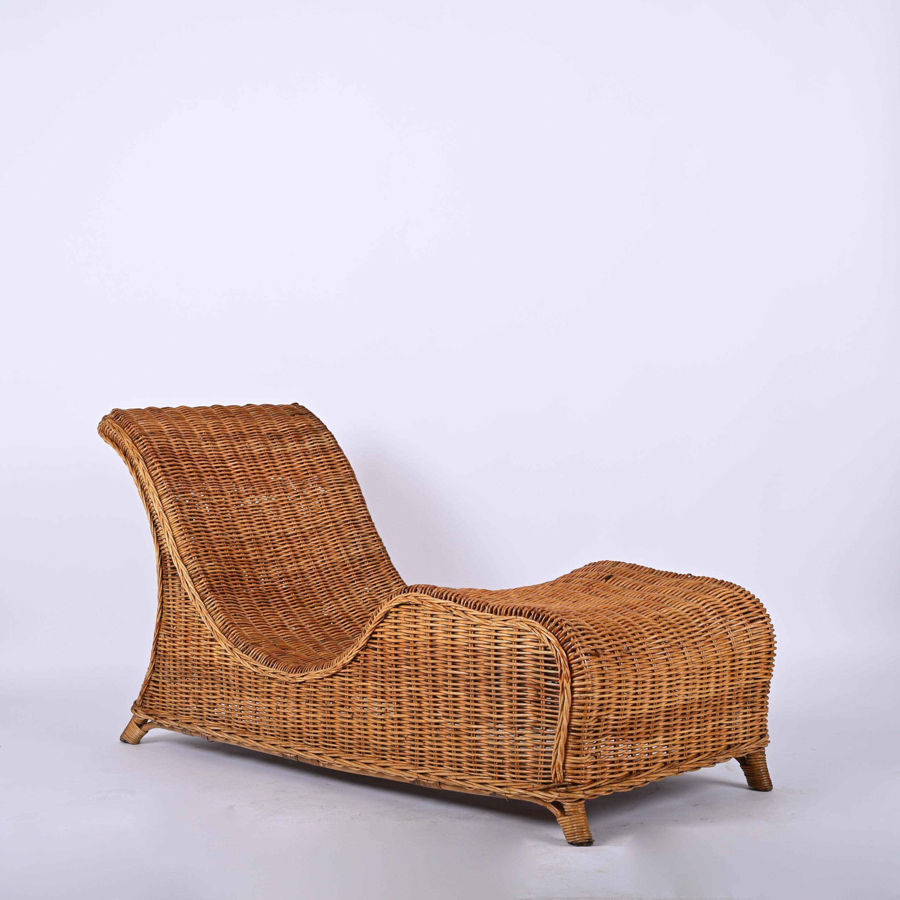 20th Century Midcentury Modern Bamboo and Wicker Italian Chaise Longue, 1960s For Sale