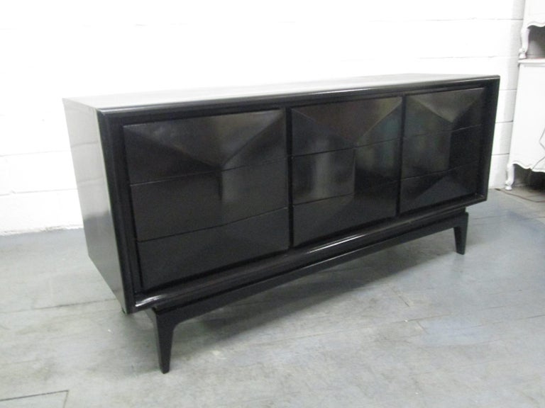 Midcentury Modern Black Lacquered Diamond Dresser For Sale at 1stdibs
