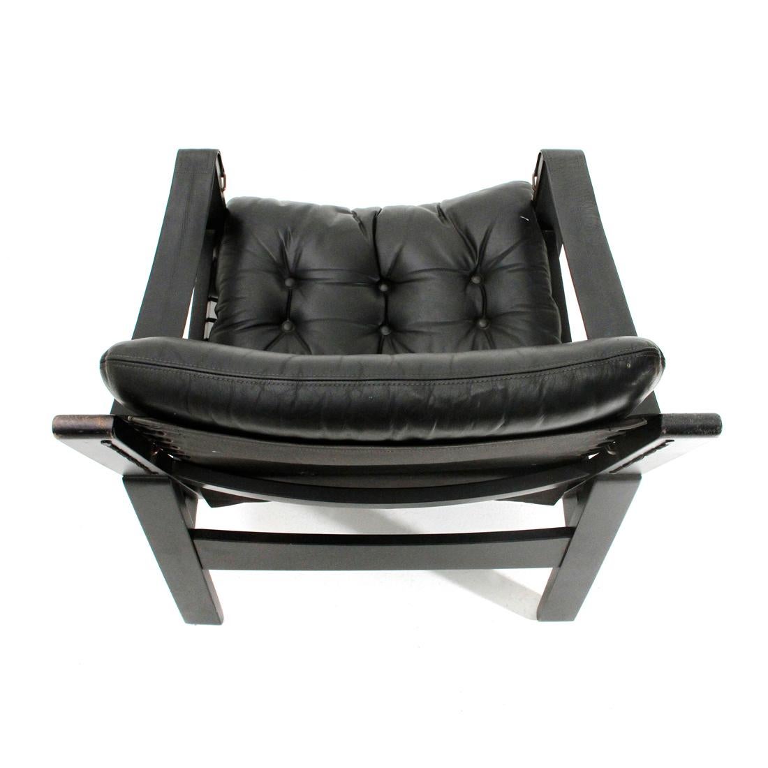 Mid-Century Modern Black Leather Armchair, 1970s For Sale 2