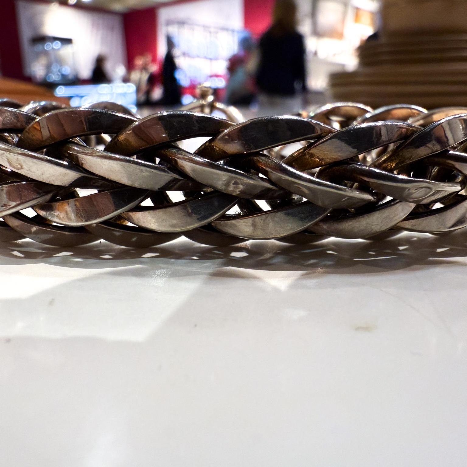 Argento Bracciale a maglie d'argento intrecciate in stile Midcentury Modern in vendita
