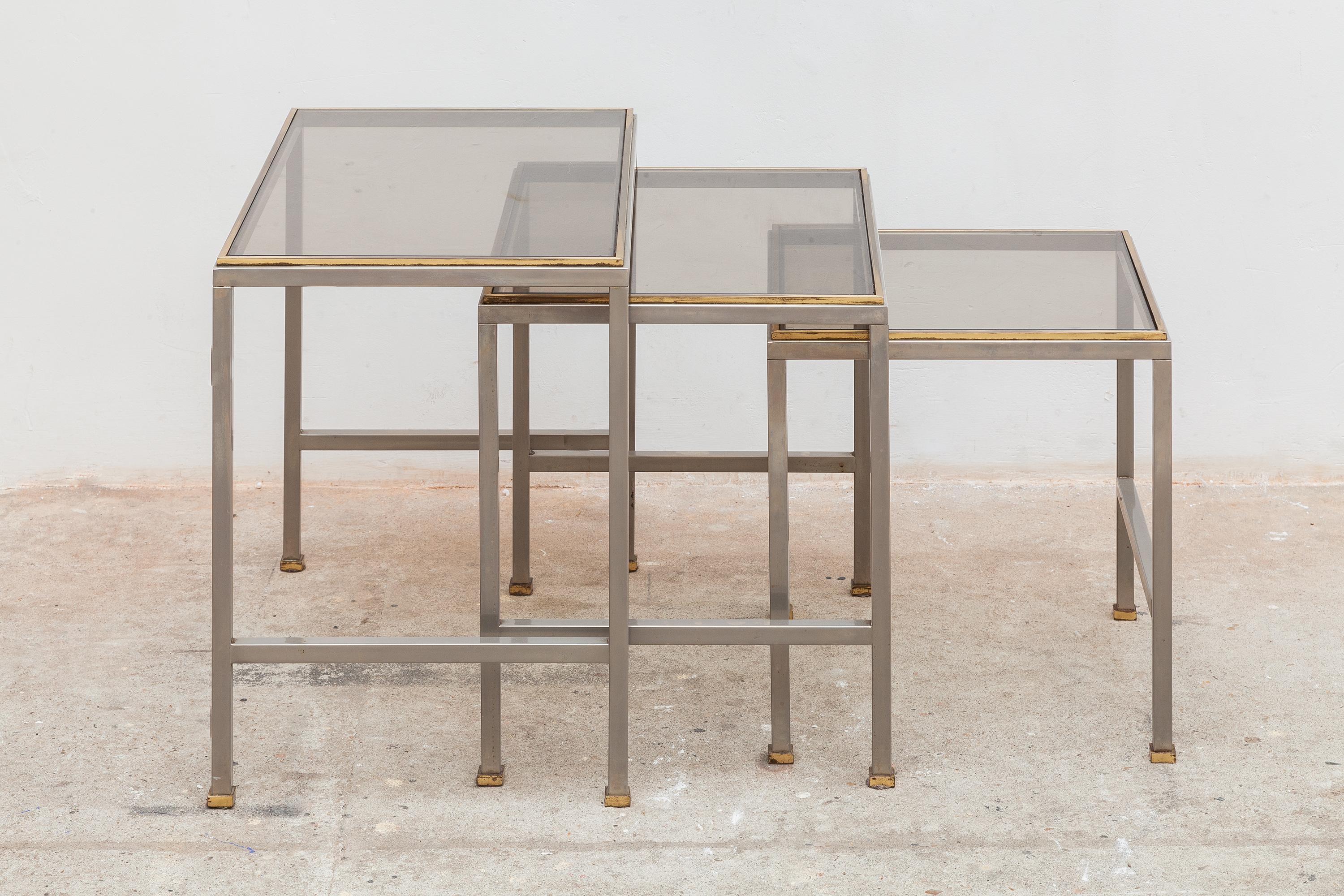 Mid-Century Modern Brass and Chrome Nesting Tables, Side Tables In Good Condition For Sale In Antwerp, BE