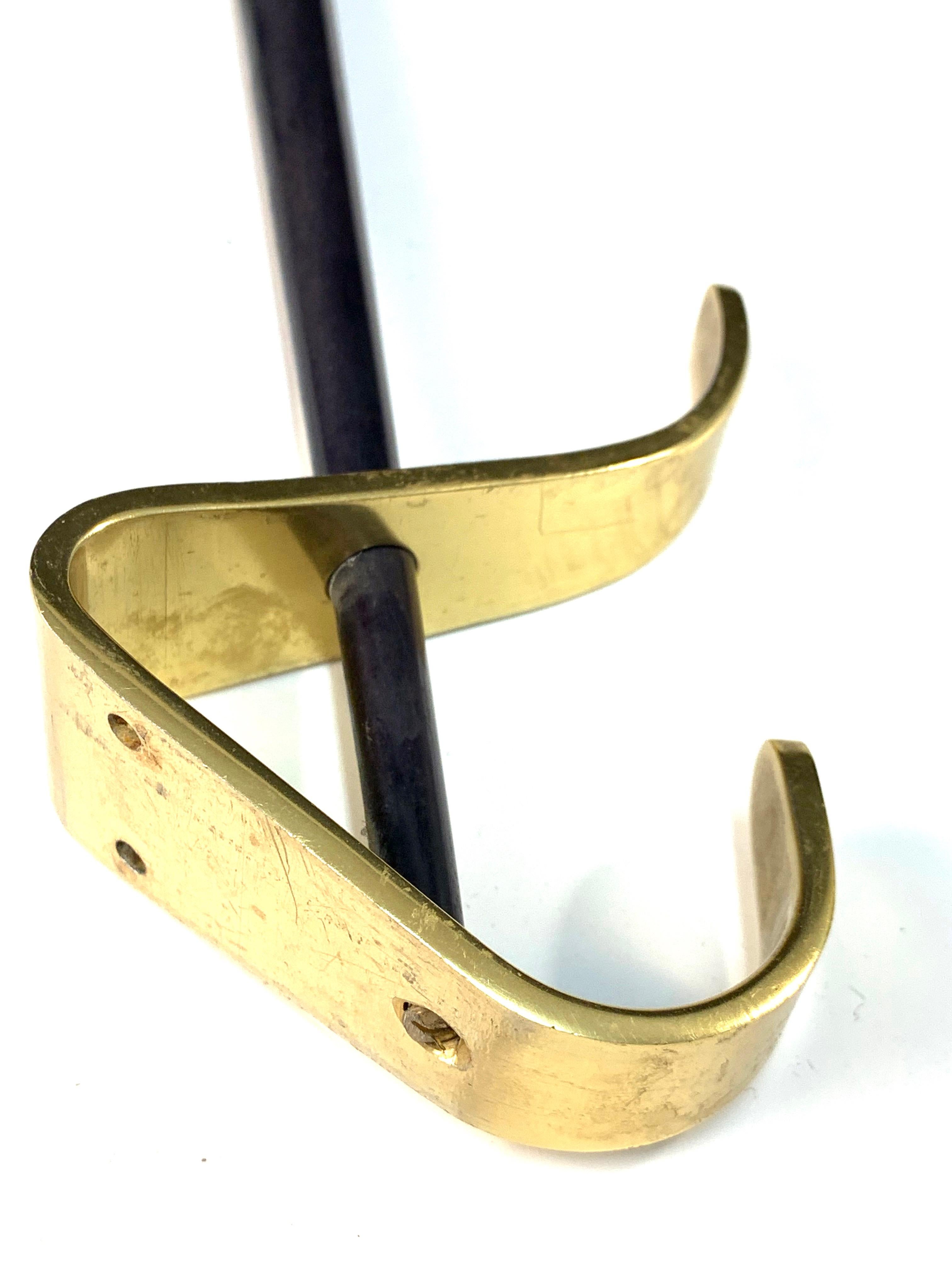 Mid-Century Modern Brass and Lacquered Aluminum Italian Coat Hooks, 1970s For Sale 10