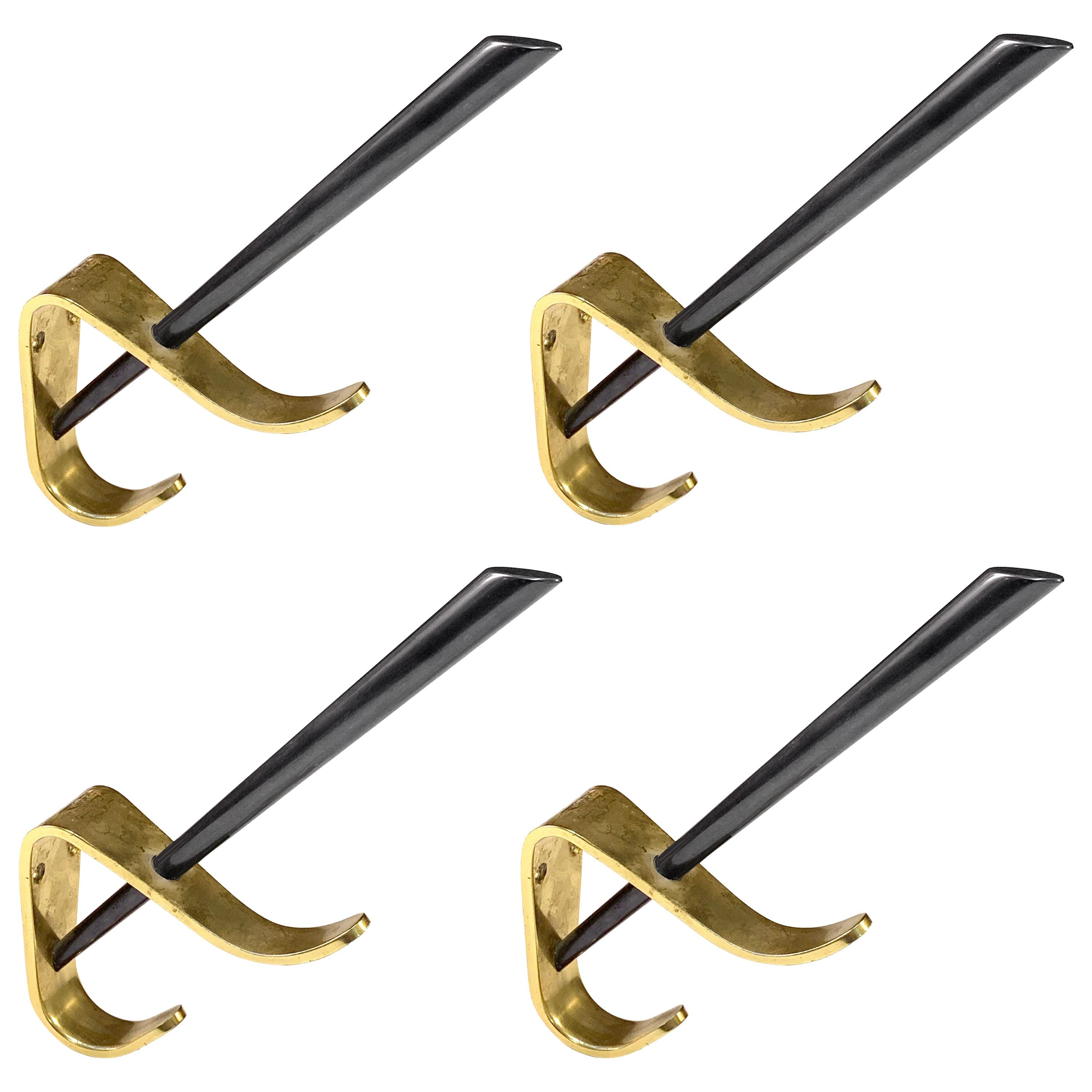 Mid-Century Modern Brass and Lacquered Aluminum Italian Coat Hooks, 1970s For Sale