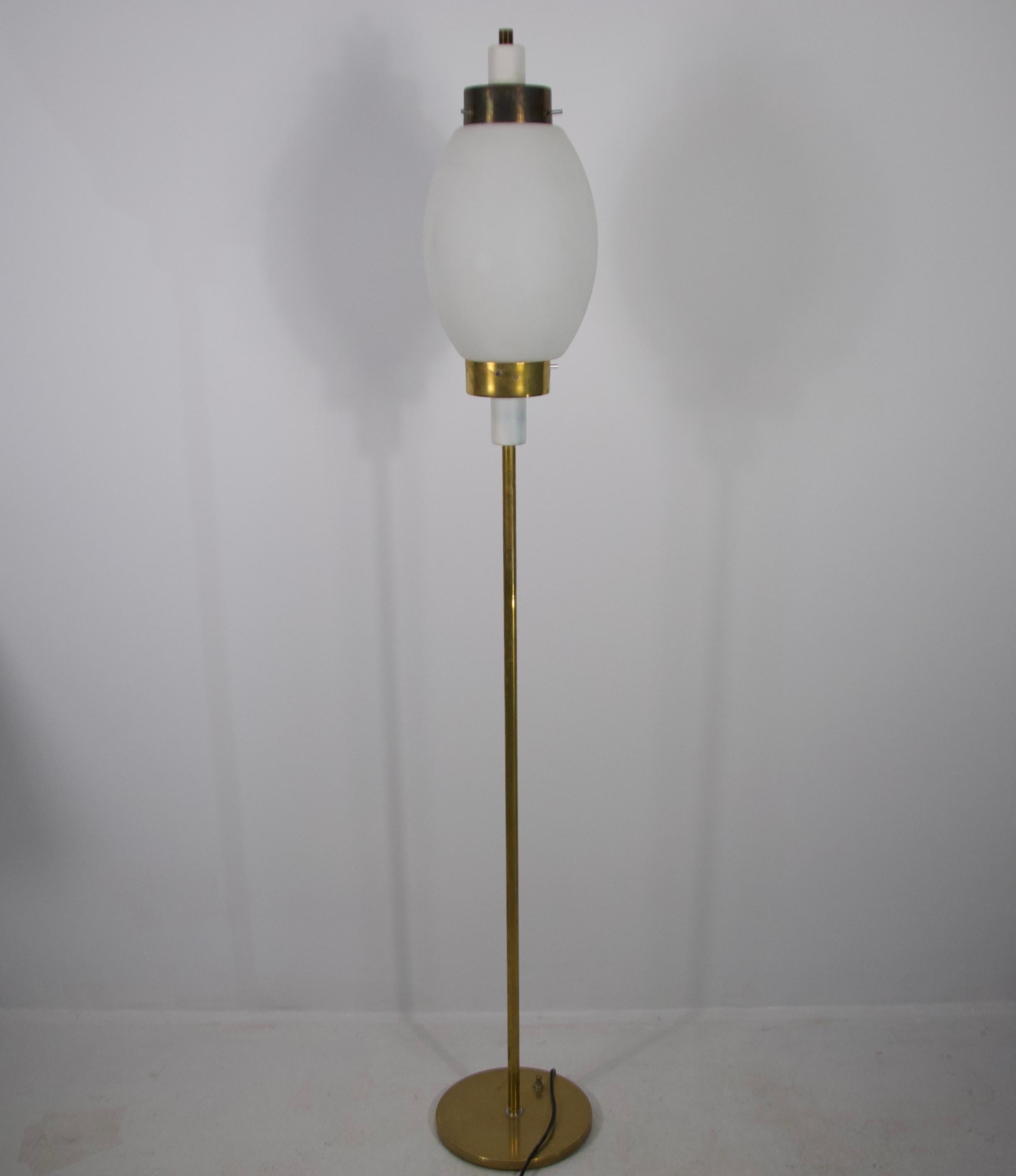 Metal Midcentury Modern Brass and Opaline Glass Italian Floor Lamp, 1960s For Sale