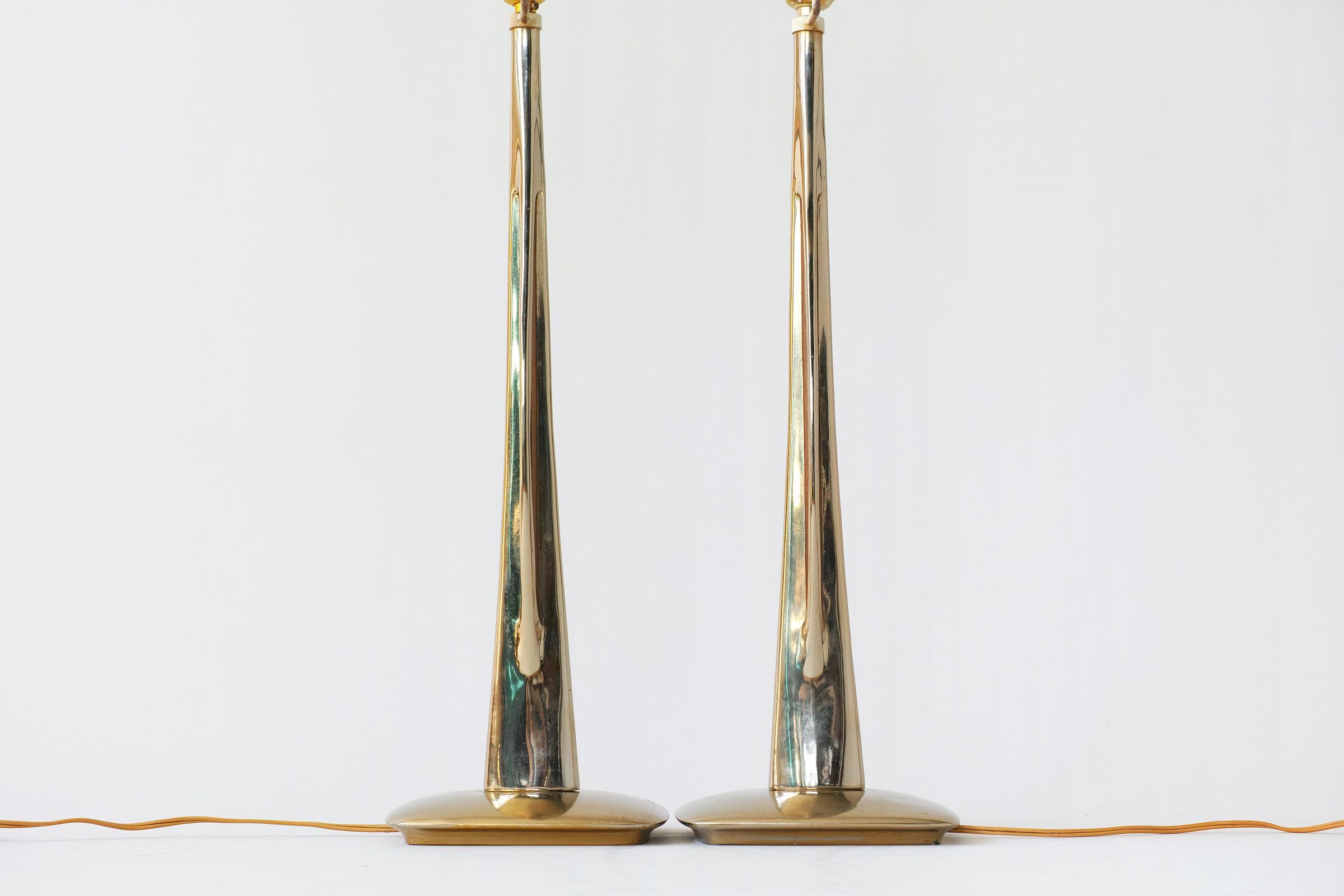 Mid-Century Modern Brass and Wood Table Lamps by Laurel 5
