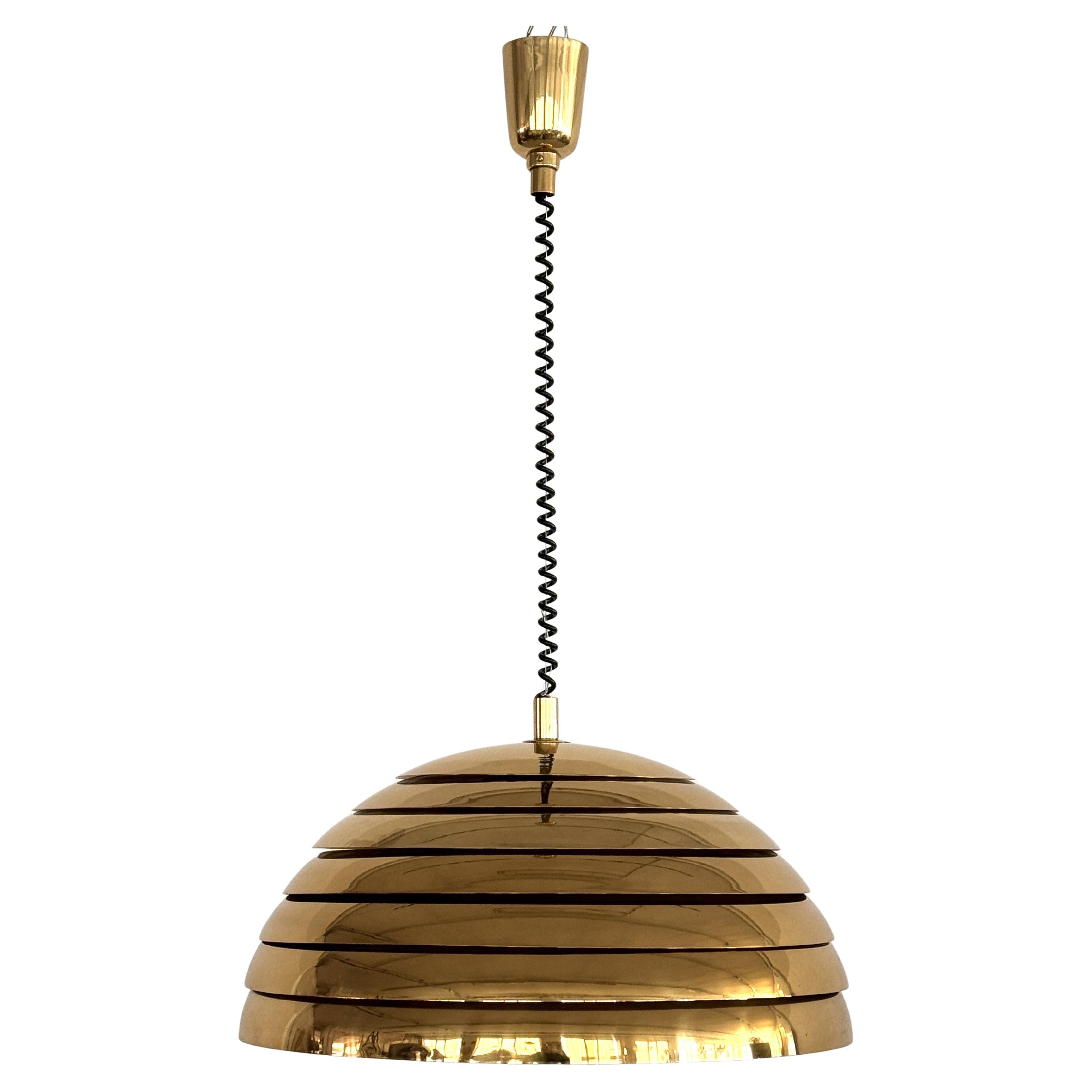 1960s Midcentury Modern Brass Chandelier by Vereinigte Werkstätten im Angebot