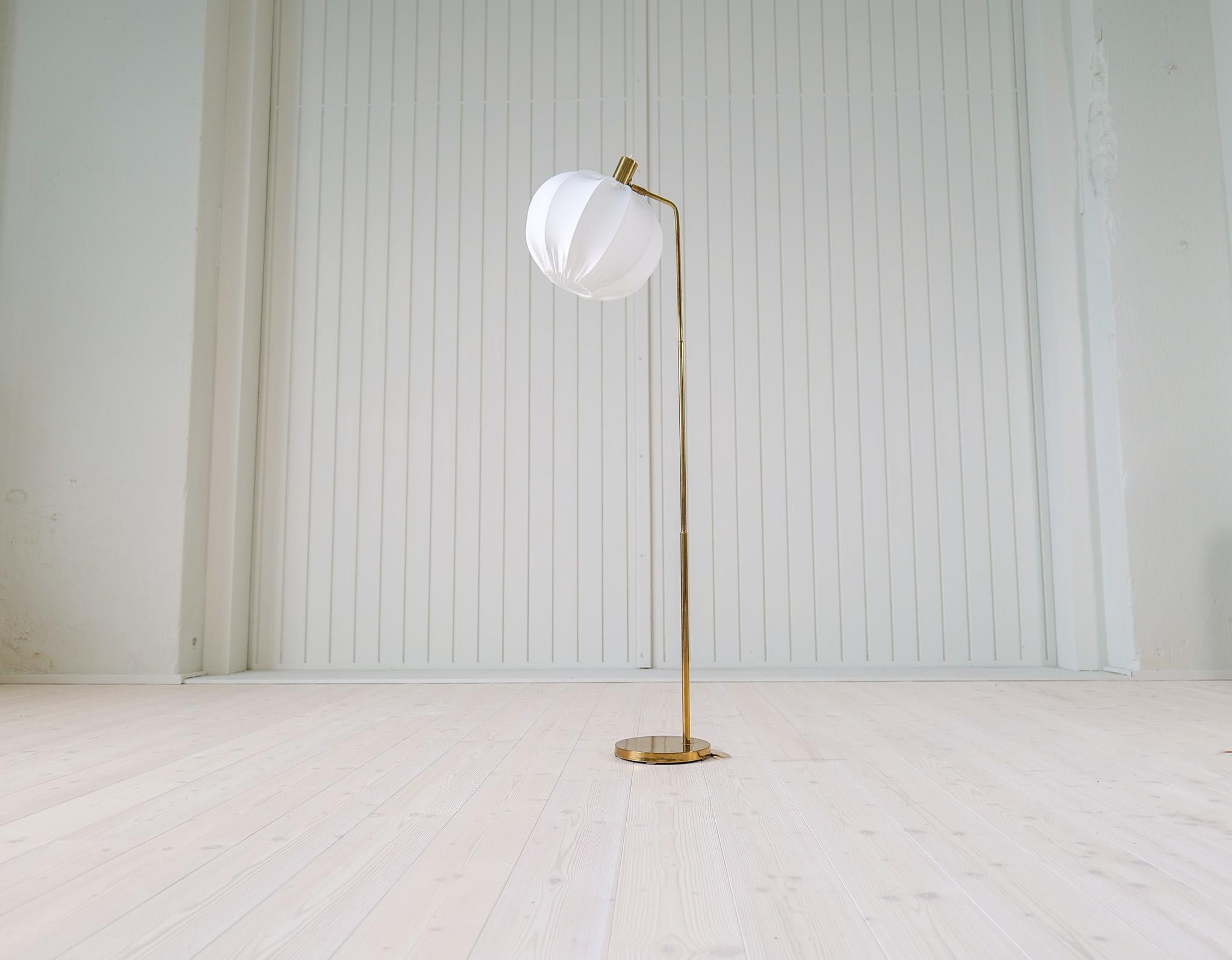 Mid-Century Modern Midcentury Modern Brass Floor Lamp Bergboms G-03, Sweden, 1960s For Sale