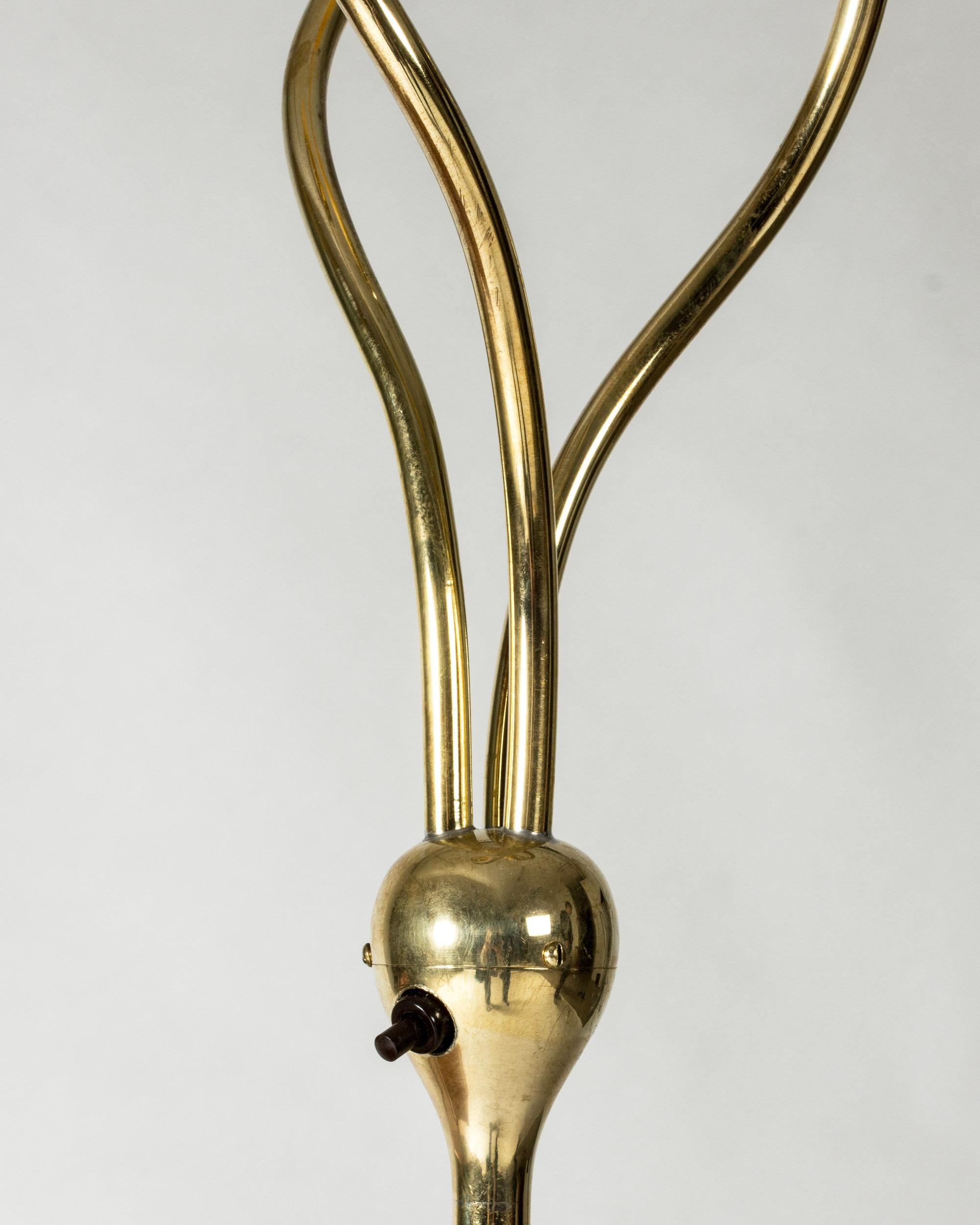 Midcentury Modern Brass Floor Lamp by Mauri Almari, Idman, Finland, 1950s For Sale 1