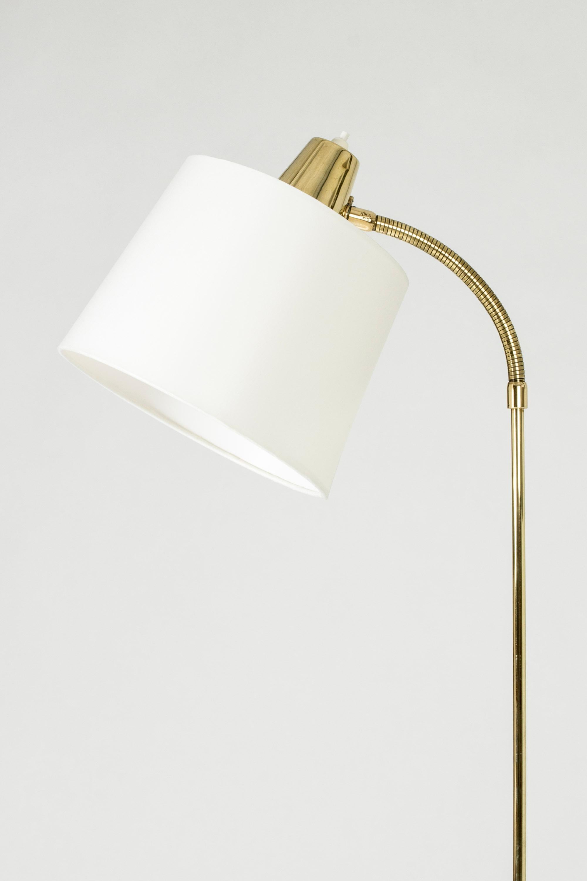 Moderne Stehlampe aus Messing, Schweden, 1950er Jahre (Skandinavische Moderne) im Angebot