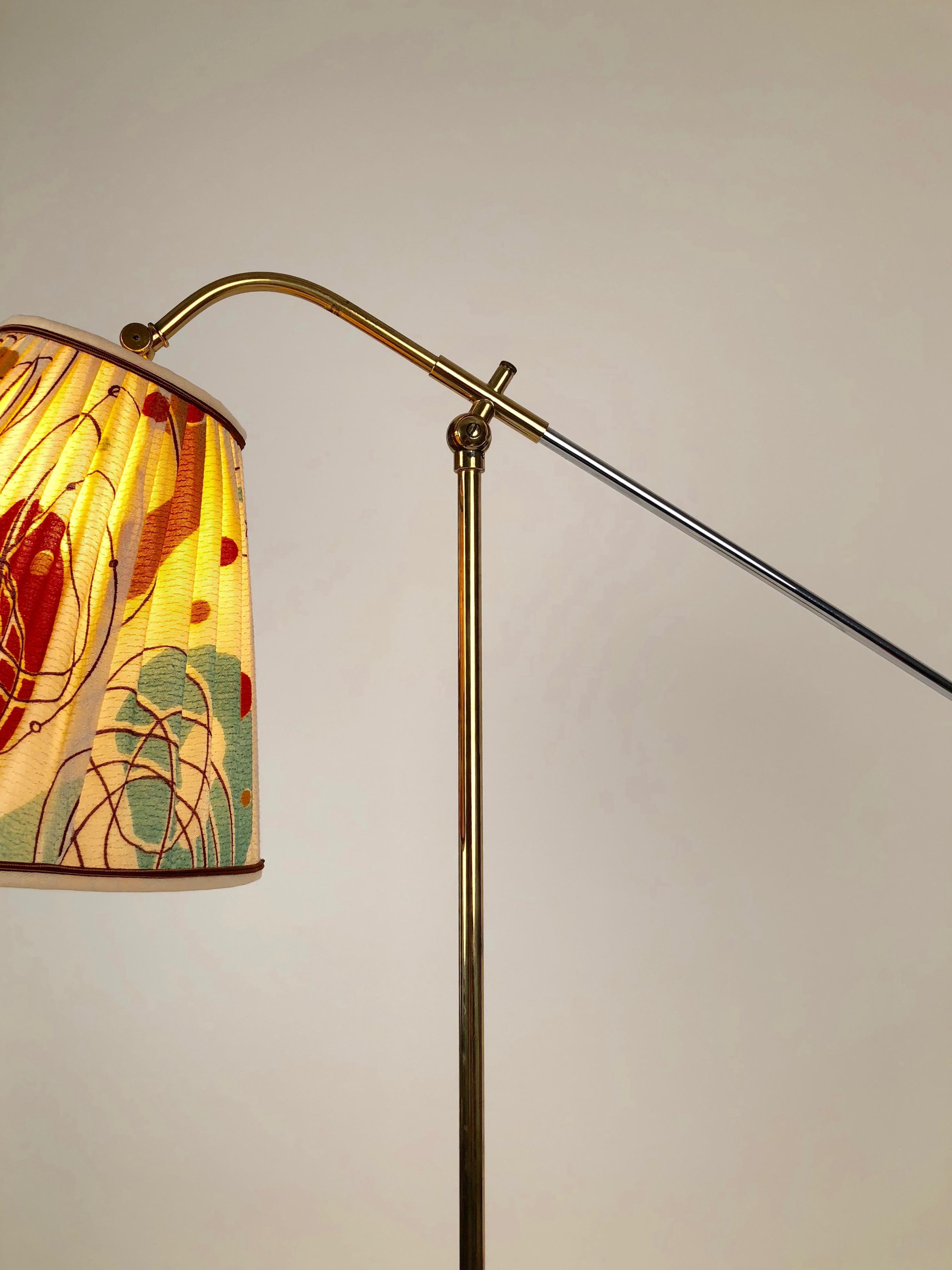Mid-Century Modern Brass Floor Lamp, Produced by Rupert Nikoll, Austria, 1950s For Sale 5