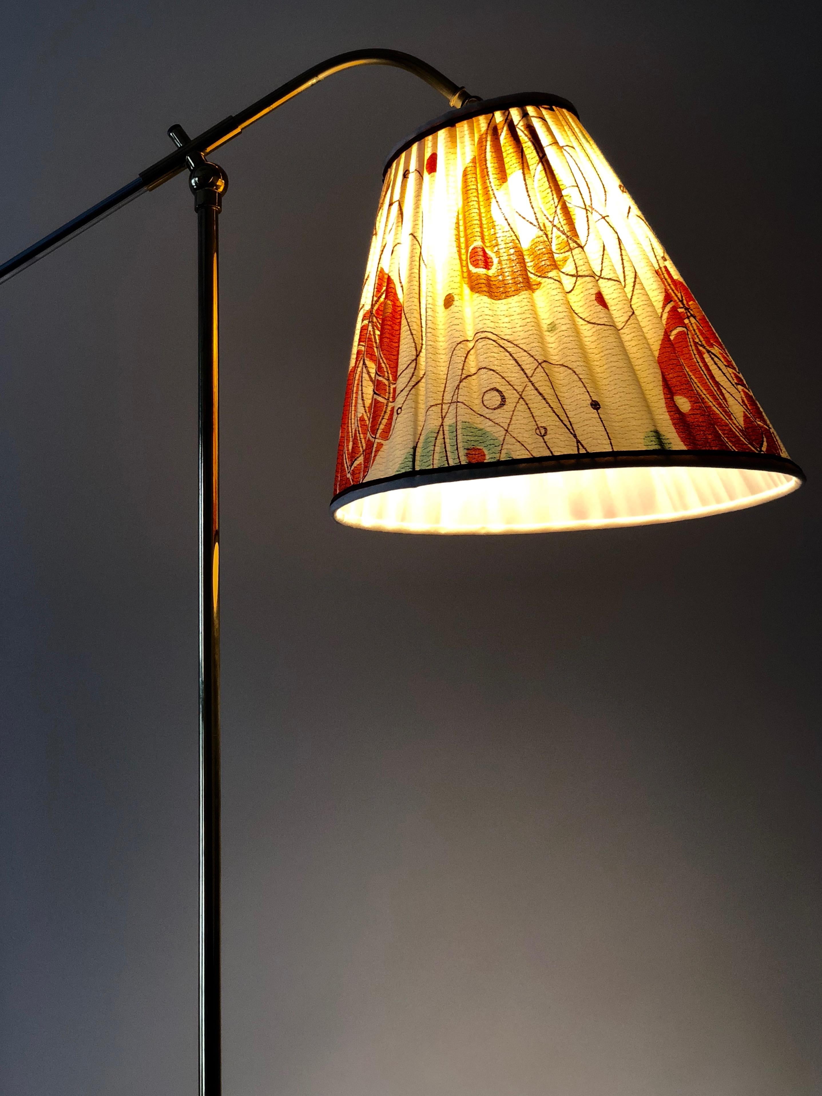 Mid-Century Modern Brass Floor Lamp, Produced by Rupert Nikoll, Austria, 1950s For Sale 10