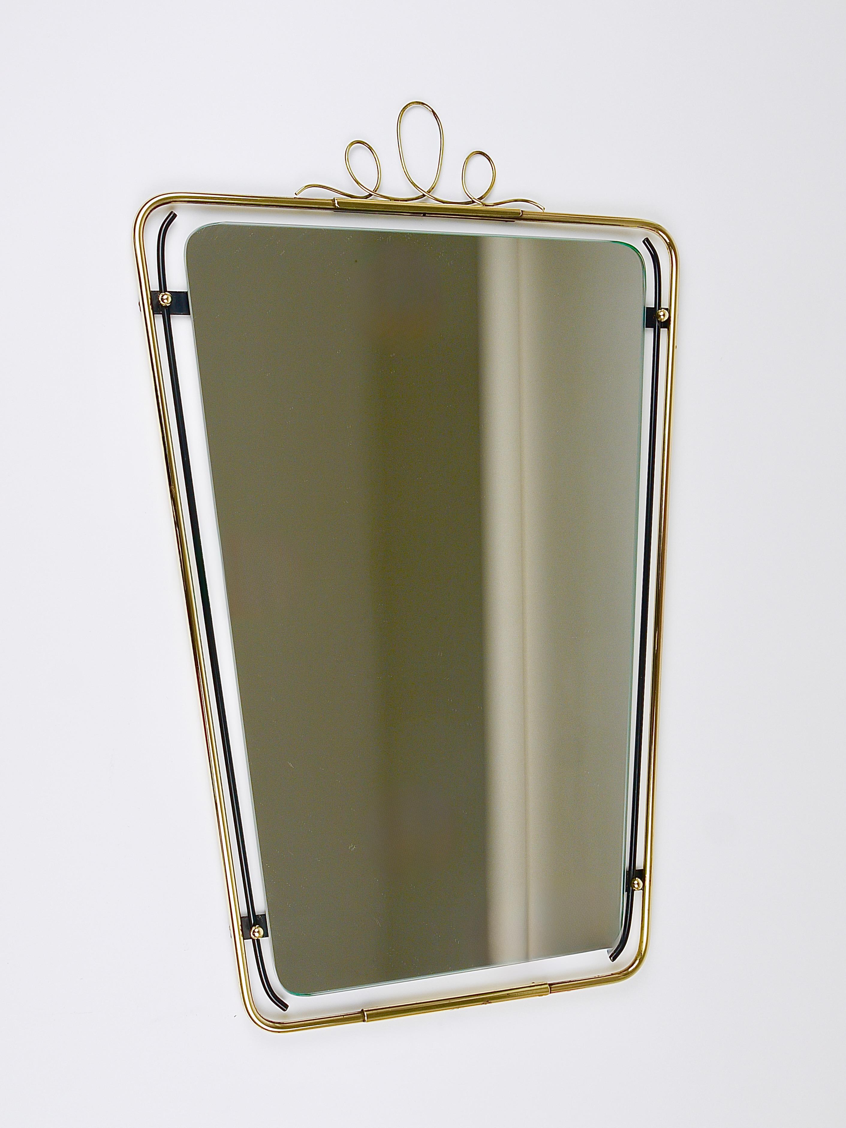 Midcentury Modern Brass Loops Wire Wall mirror, Italy, 1950s For Sale 4
