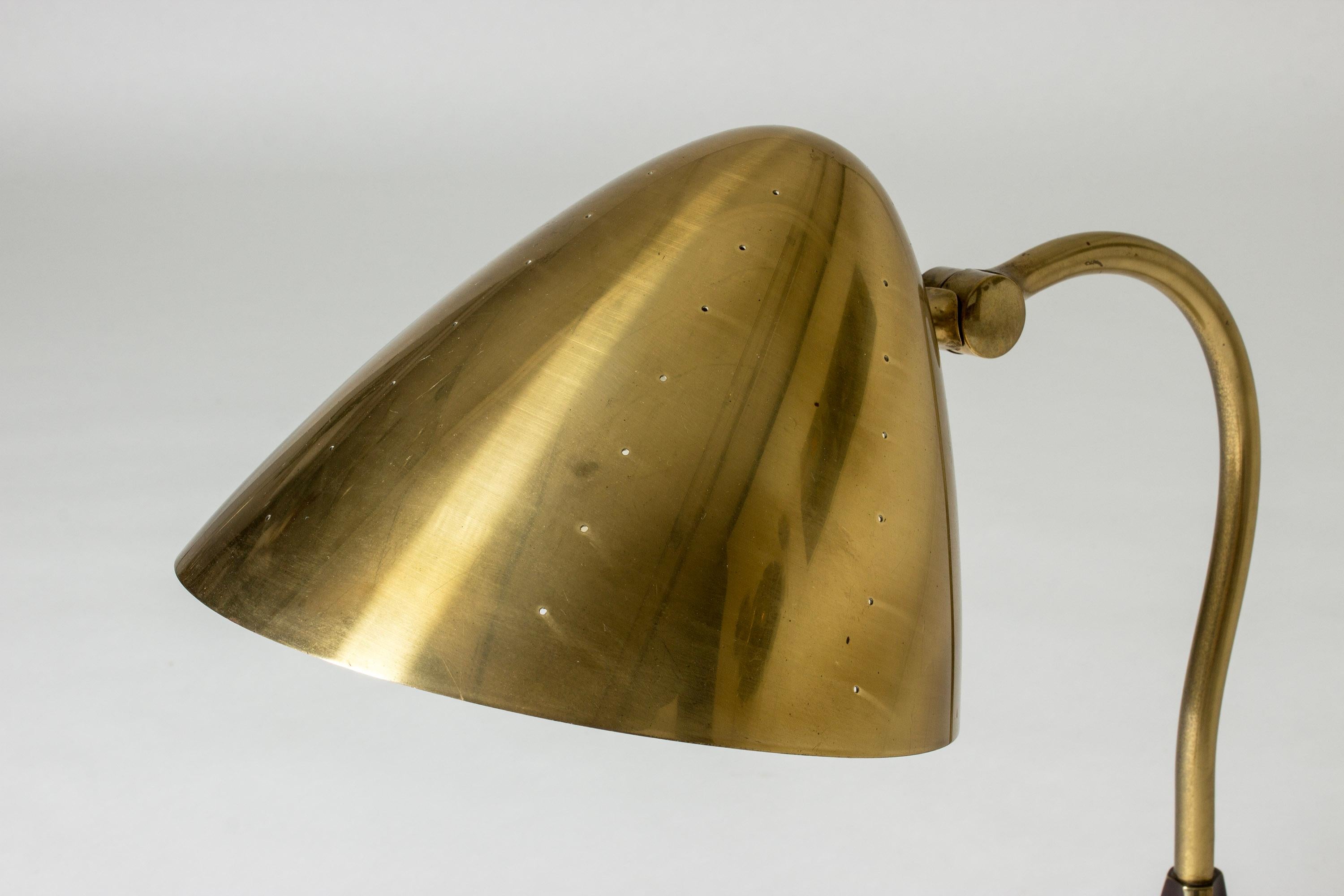 Midcentury Modern Brass Table Lamp, Boréns, Sweden, 1950s In Good Condition For Sale In Stockholm, SE