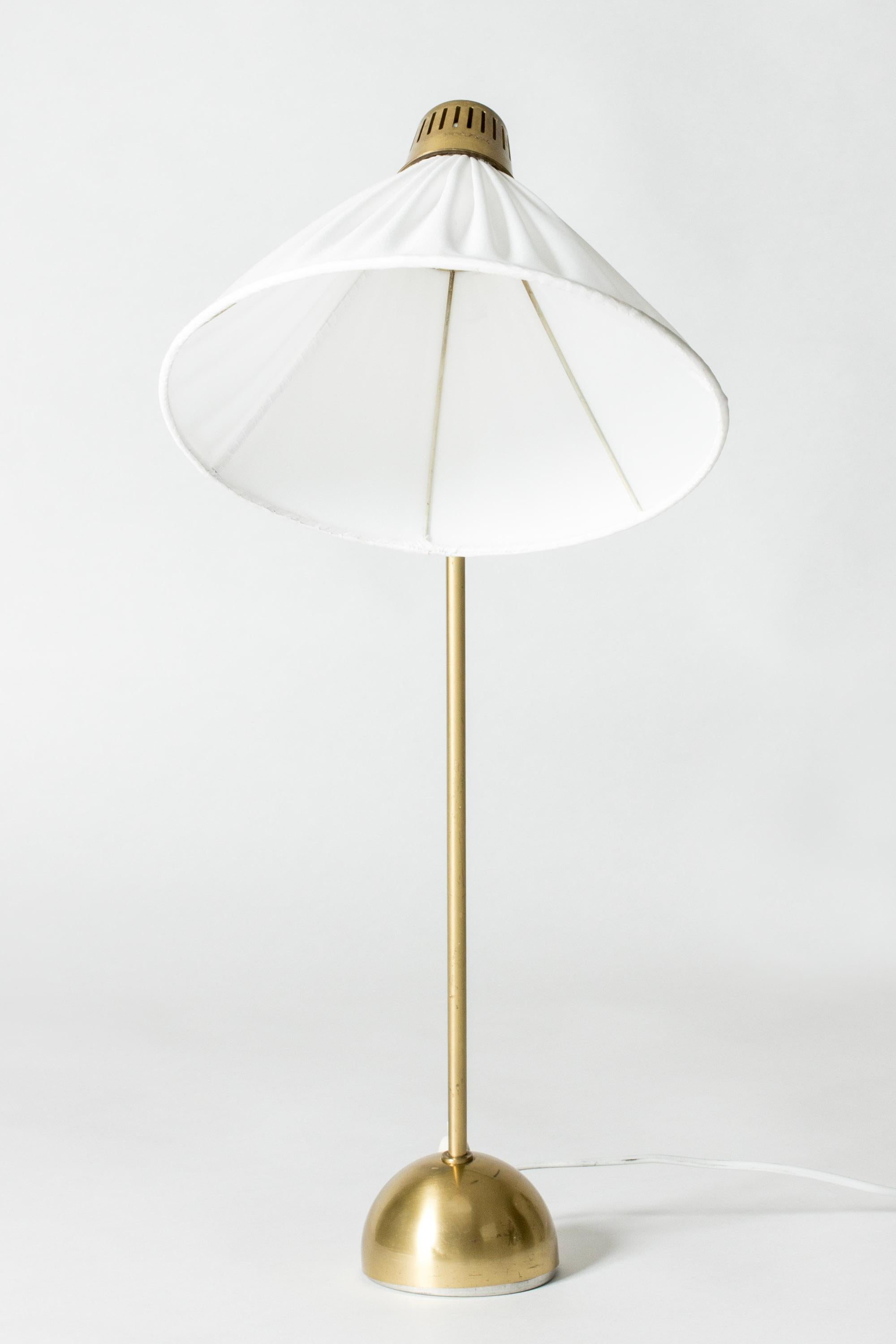 Midcentury Modern Brass Table lamp by Hans Bergström, Ateljé Lyktan, 1950s In Good Condition For Sale In Stockholm, SE