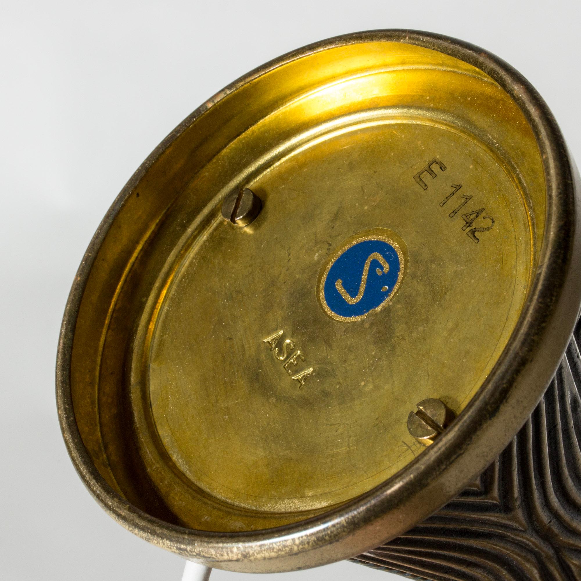 Laiton Lampe de table en laiton The Moderns de Sonja Katrin pour ASEA, Suède, années 1950 en vente