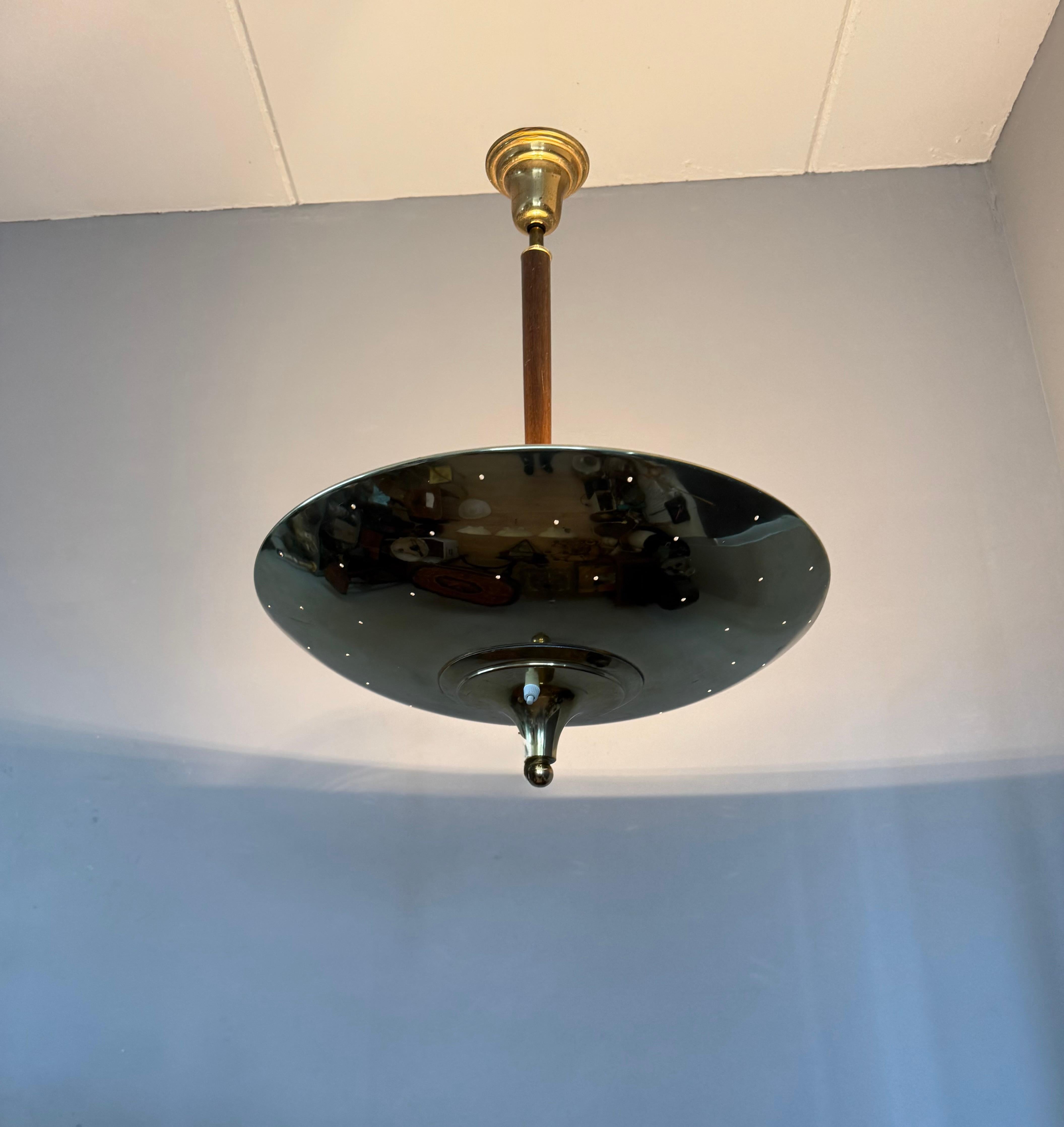 Colgante moderno de mediados de siglo de latón y madera de teca para montaje empotrado by Gerald Thurston en venta 8
