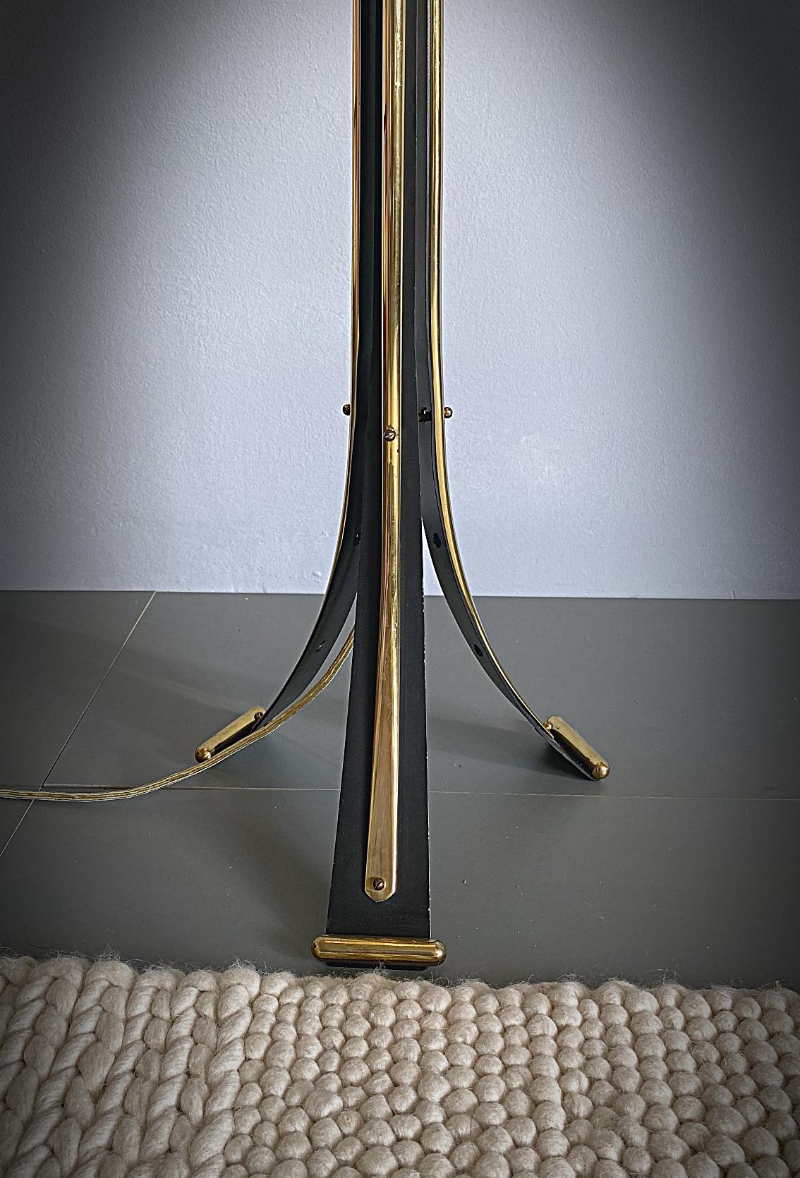 Mid-Century Modern Brass Tripod Floor Lamp, 1950s, Italy 3