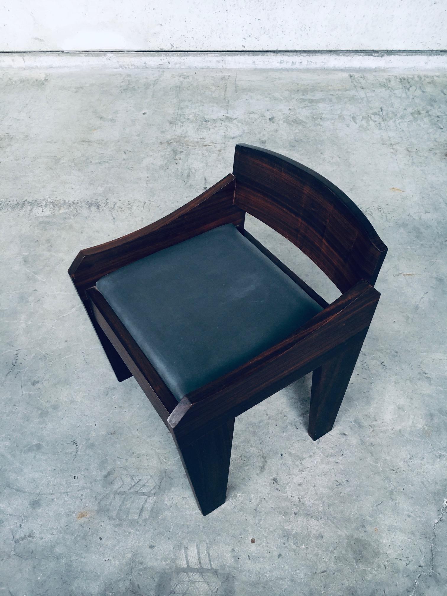 Niedriger Beistellstuhl im brasilianischen Design, Mid-Century Modern, 1950er Jahre (Kunstleder) im Angebot