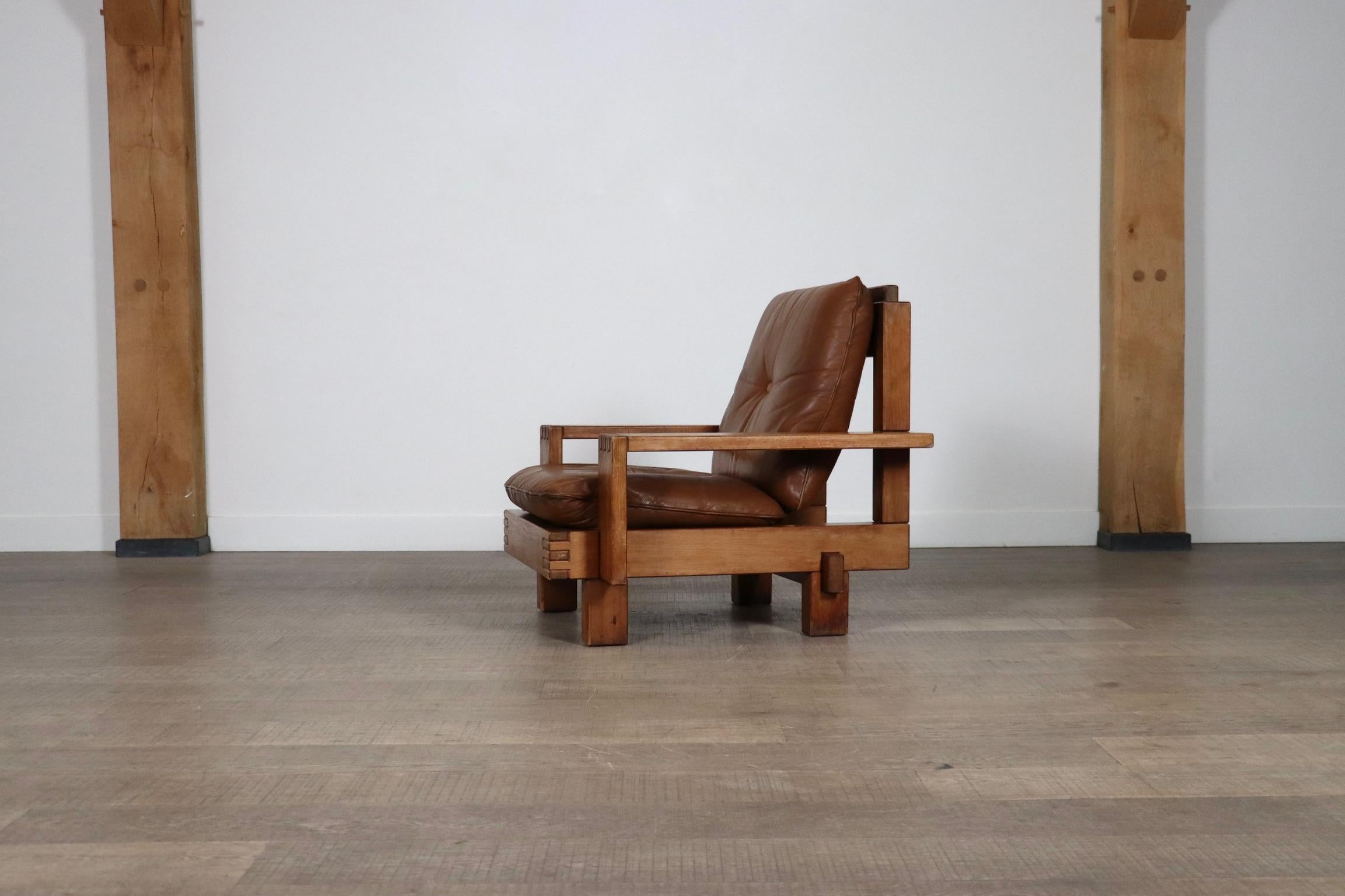 Midcentury Modern Brutalist Lounge Chair In Oak And Leather, Italy 1970s For Sale 9