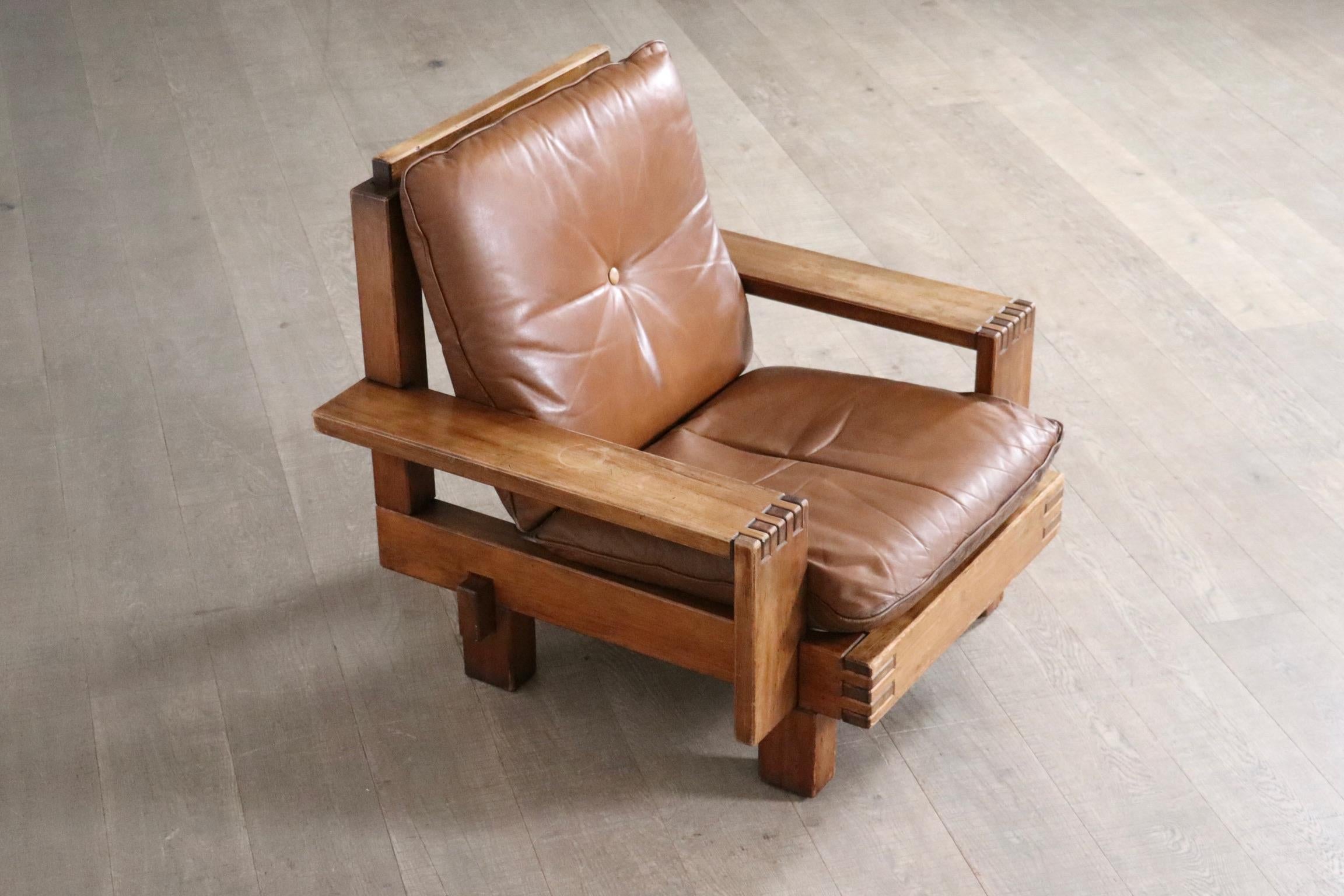 Midcentury Modern Brutalist Lounge Chair In Oak And Leather, Italy 1970s For Sale 11