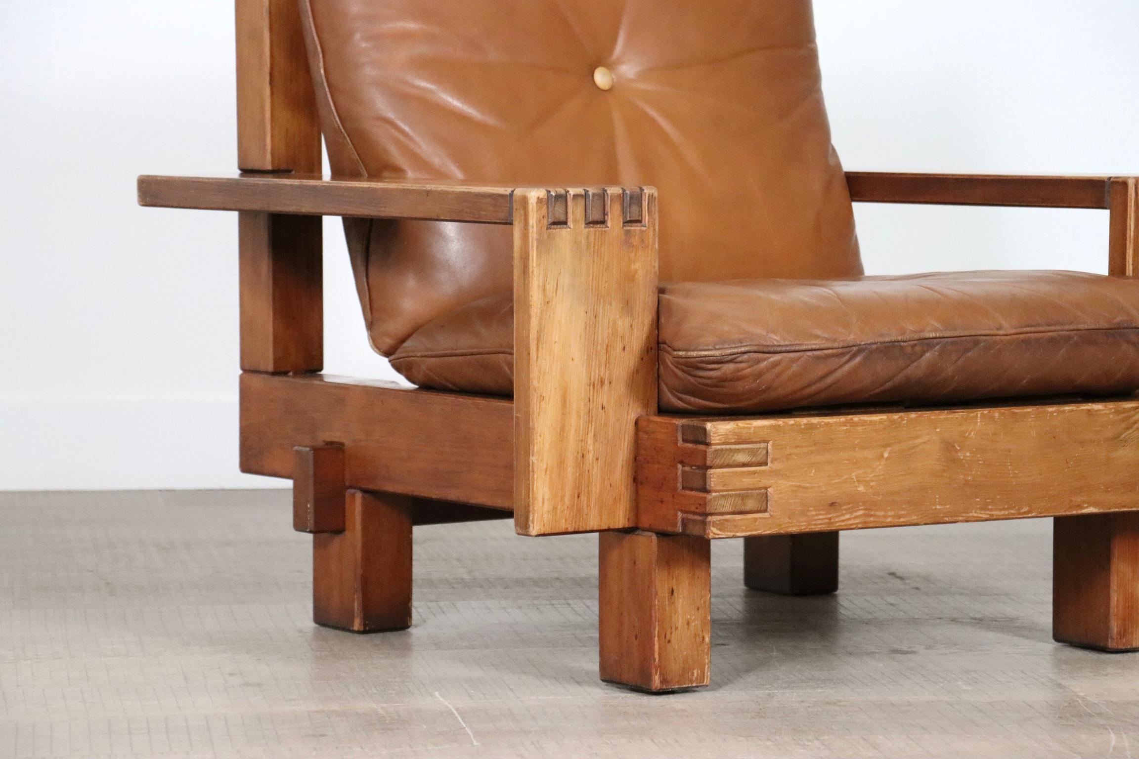Midcentury Modern Brutalist Lounge Chair In Oak And Leather, Italy 1970s In Good Condition For Sale In ABCOUDE, UT