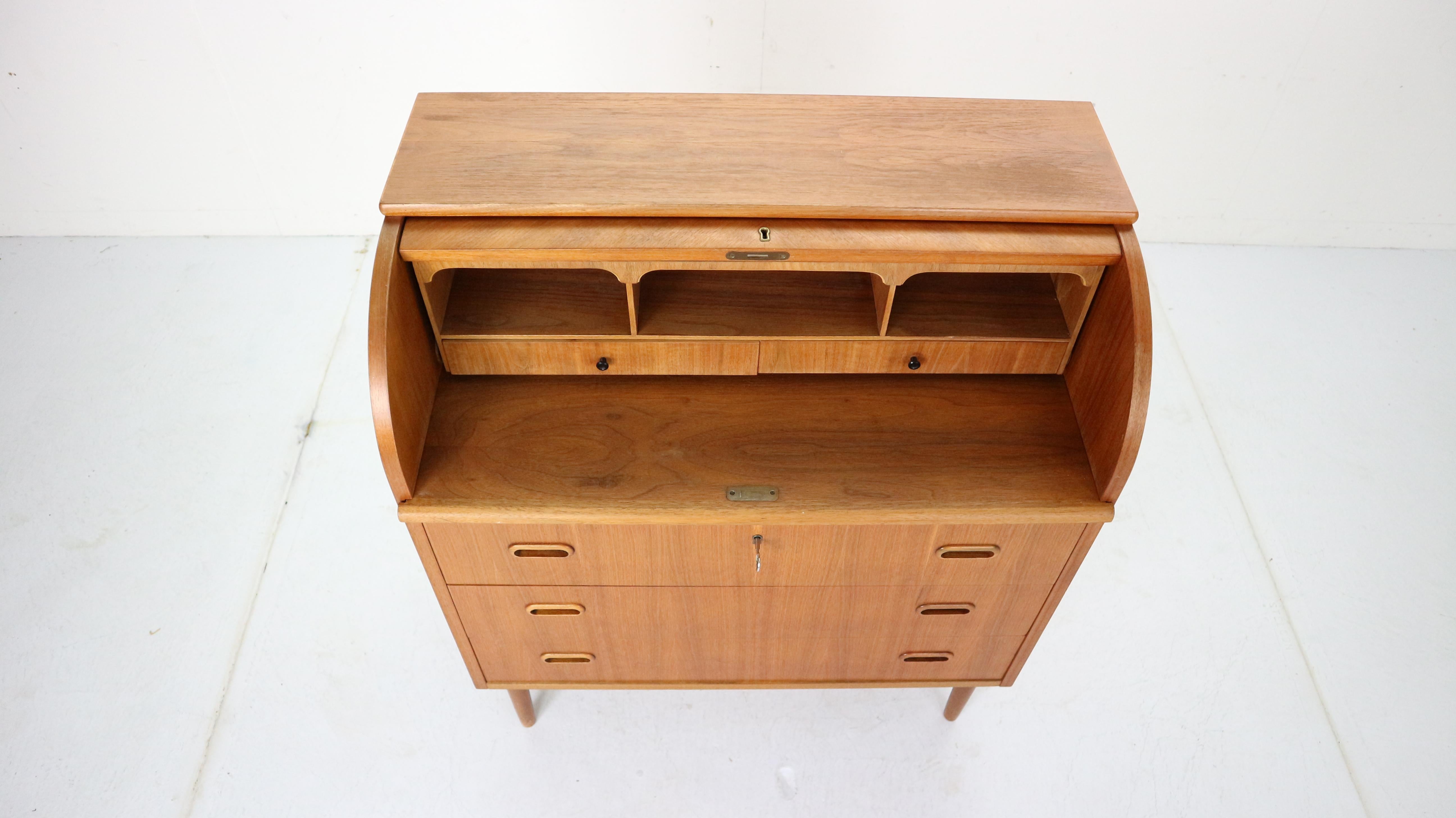 Mid-Century Modern by Egon Ostergaard Rolltop Secretary Desk, 1970 In Good Condition In The Hague, NL