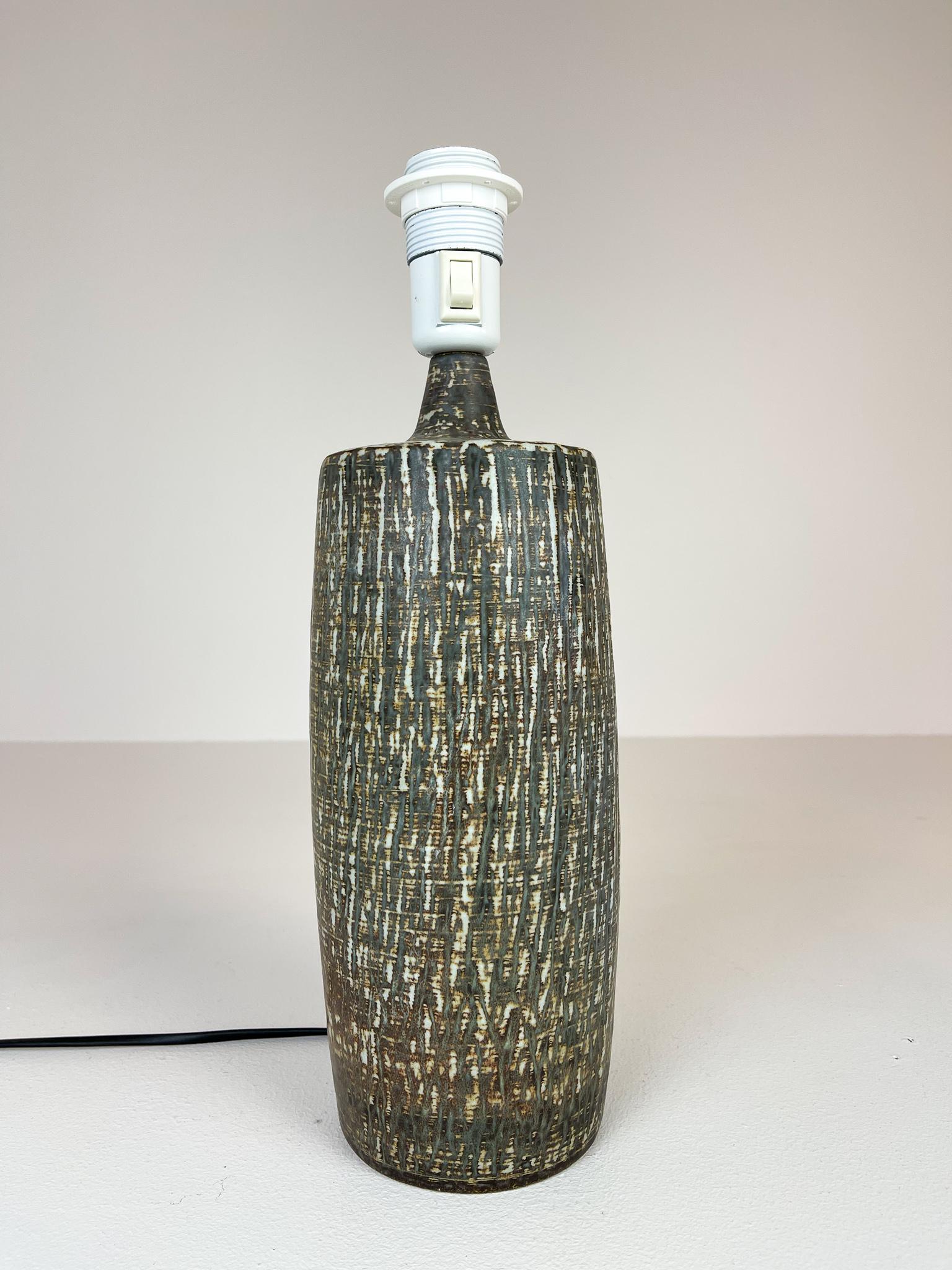 Mid-20th Century Mid-Century Modern Ceramic Table Lamp 