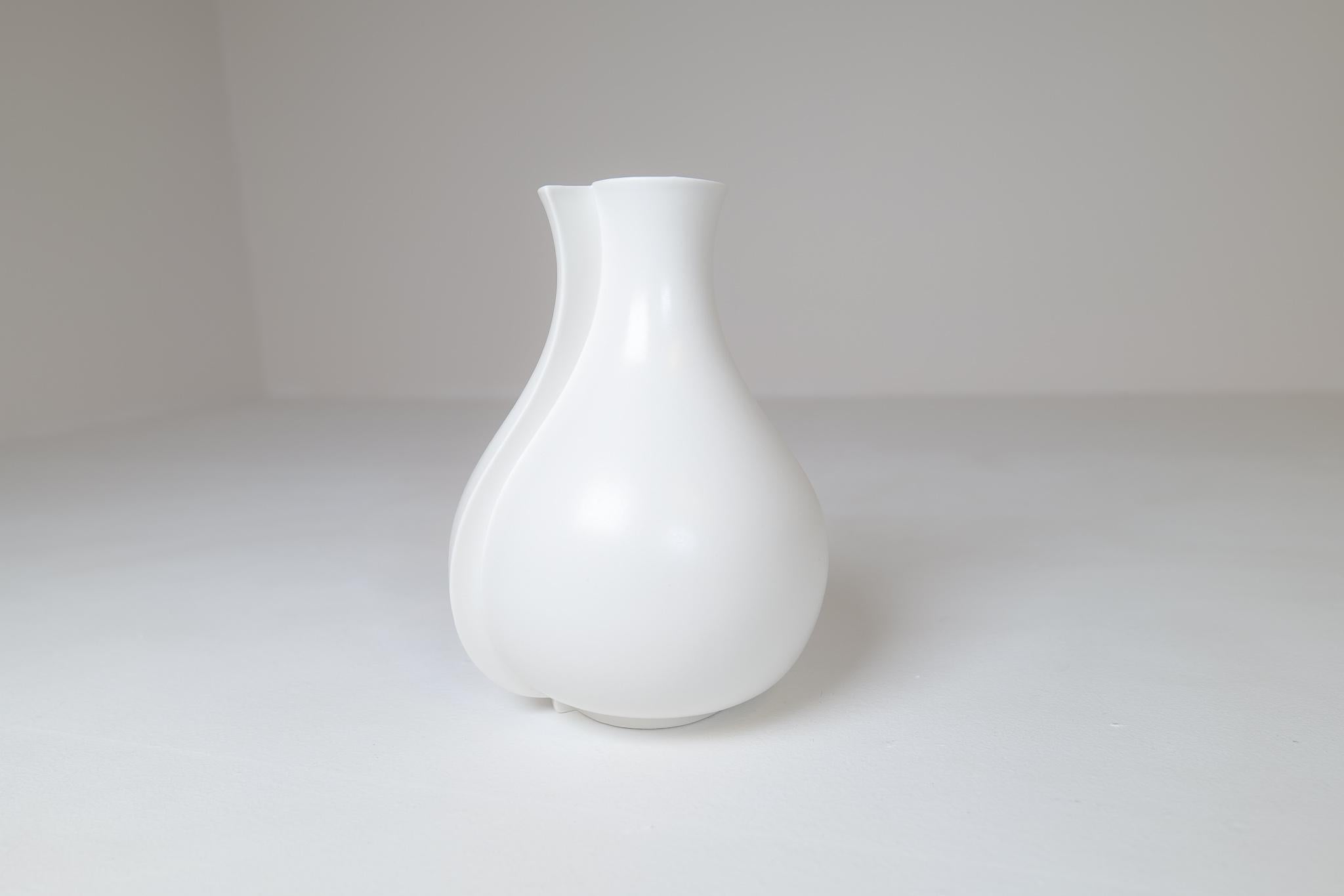 Vase en céramique moderne du milieu du siècle 