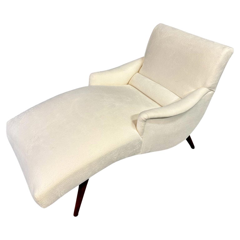 MidCentury Modern Chaise Lounge Chair by Lawrence Peabody For Sale at
